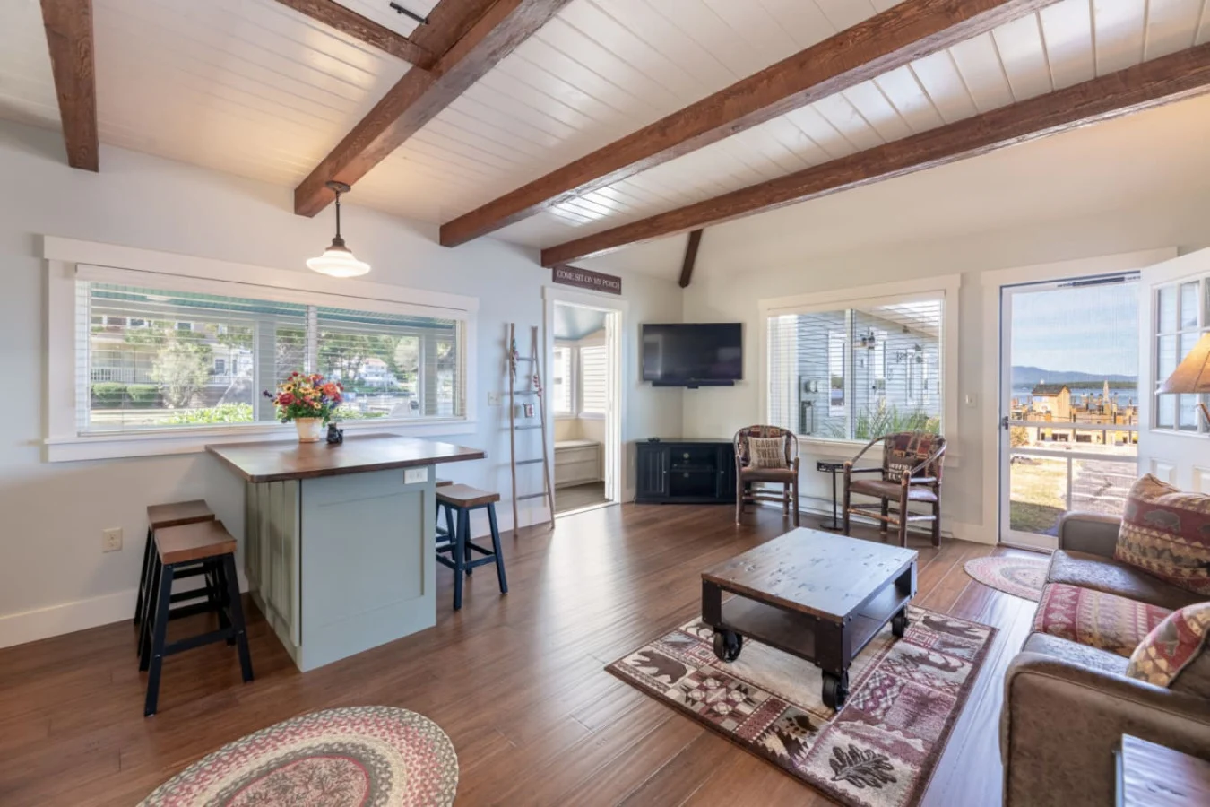 Common area - Image 1