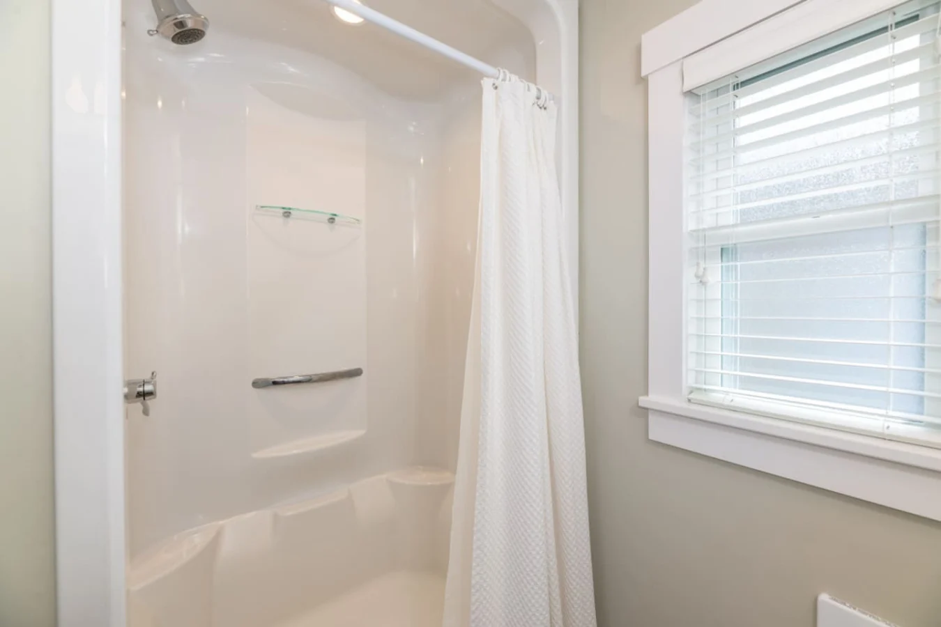 Bathroom 1 - Image 1