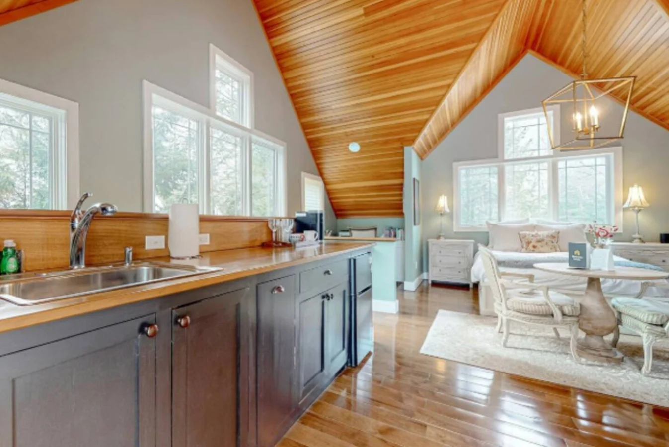 The Spa Loft at Crescent Lake