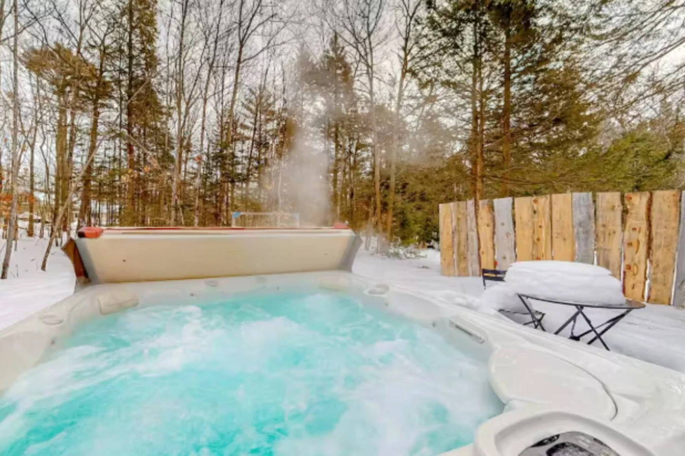 The Spa Loft at Crescent Lake