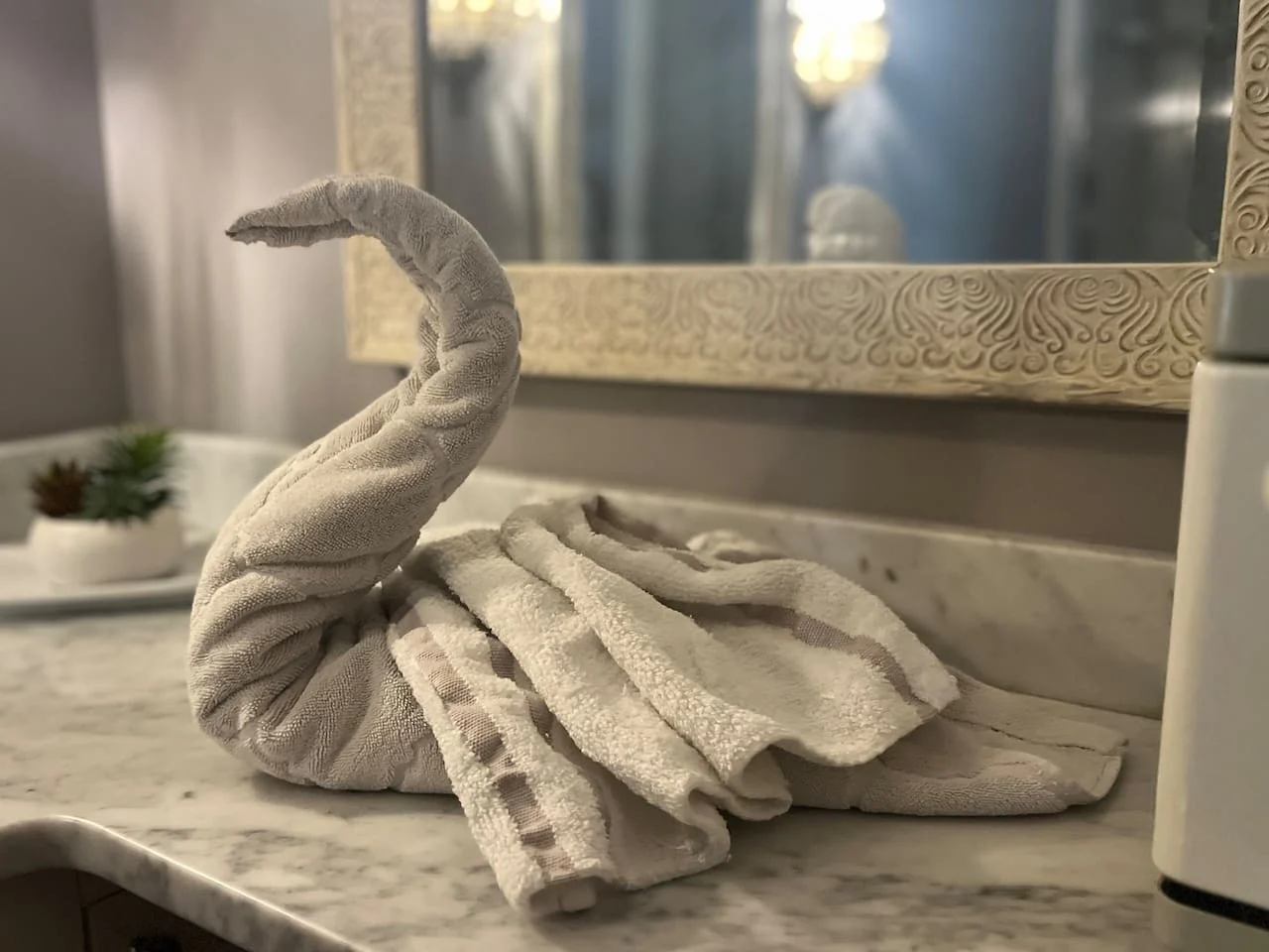 Bathroom 1 - Image 5