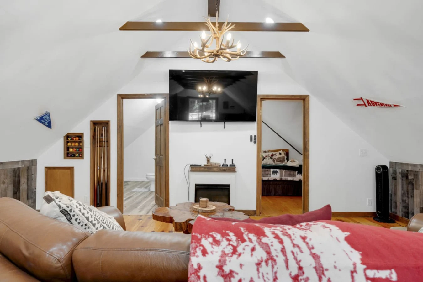 Living room - Image 3