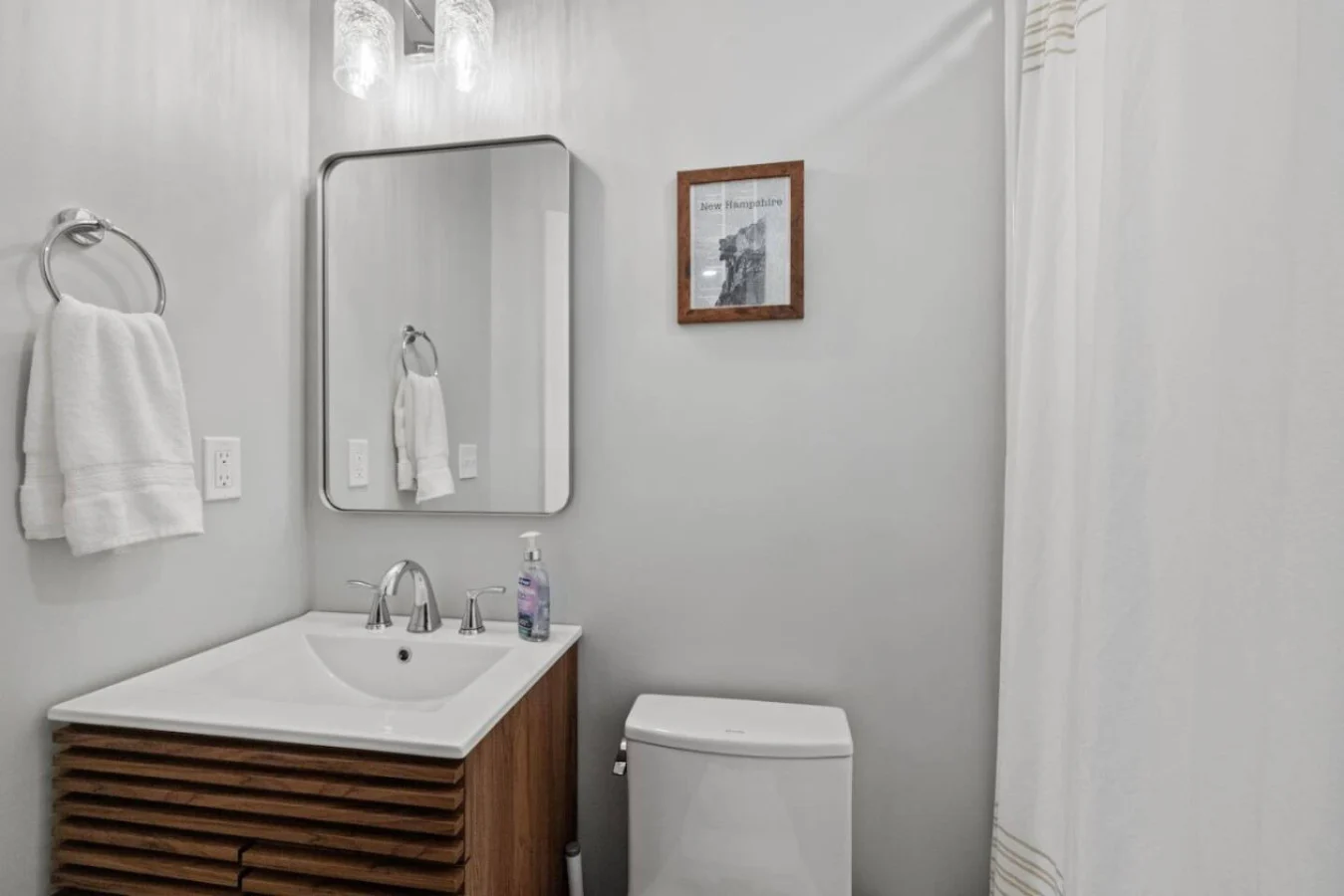Bathroom 2 - Image 1