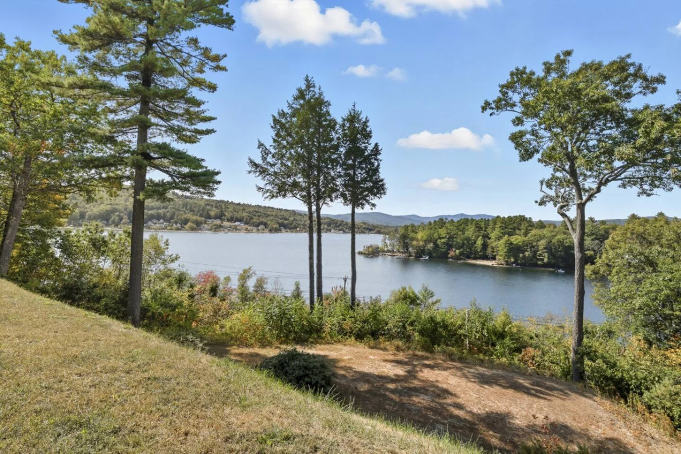 Waterfront Condo - Panoramic Views, Tennis & Beach