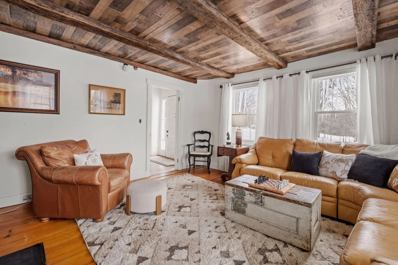 Living room - Image 6