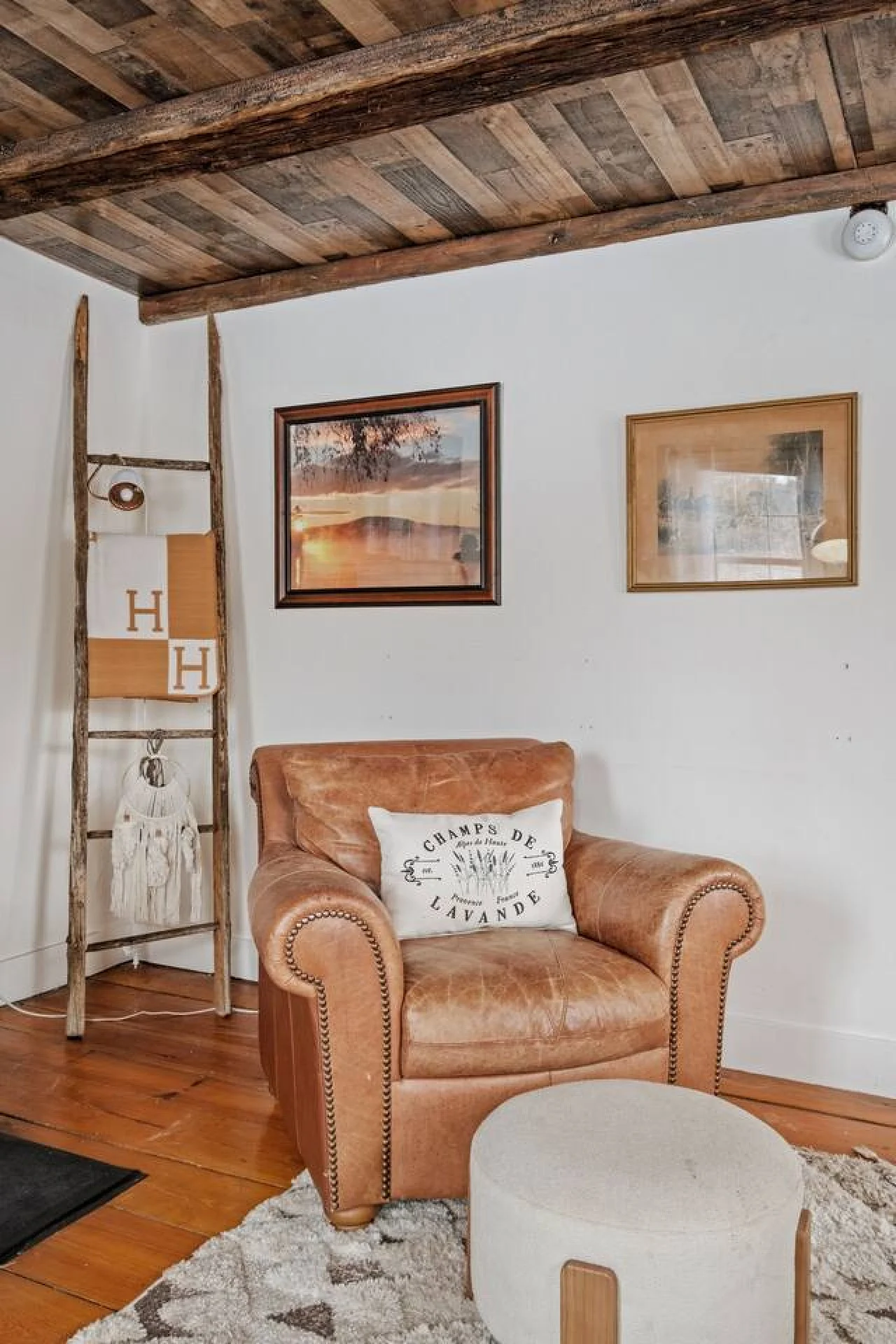 Living room - Image 5