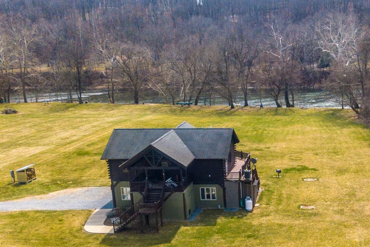 Snowbird Florida Rentals Poppy's Hideaway on the Shenandoah River! #3