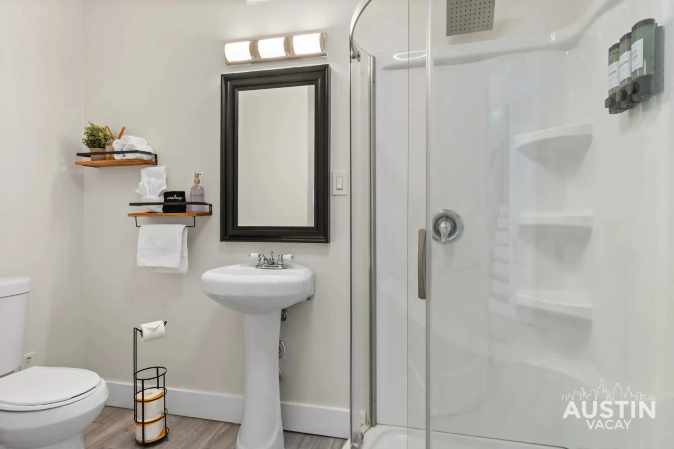 Bathroom 2 - Image 3