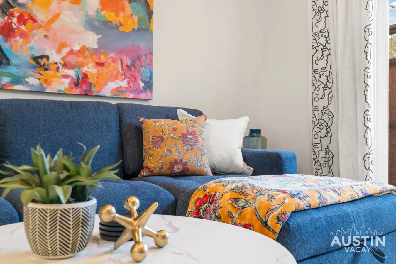 Living room - Image 1