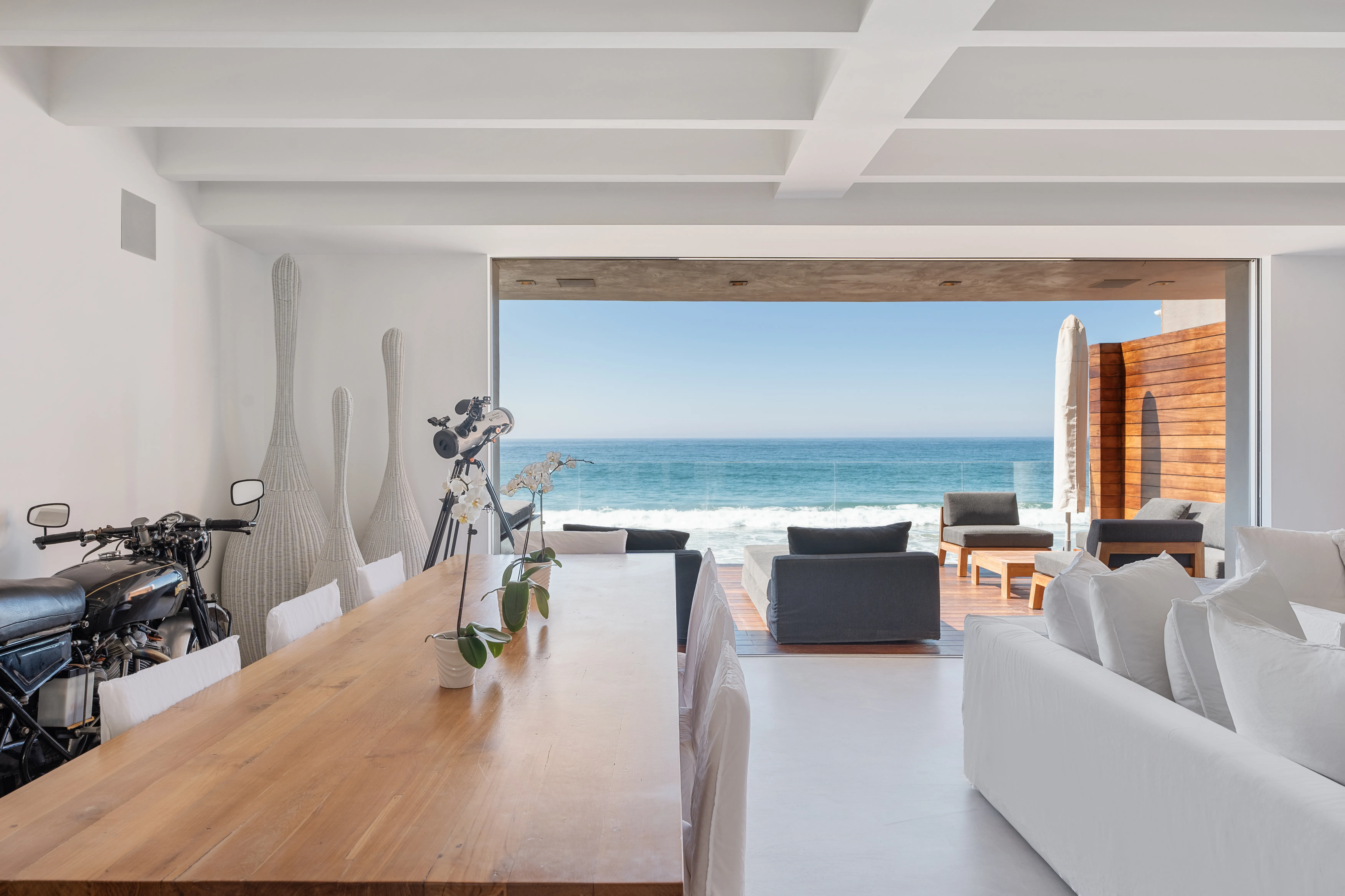 LIVING_ROOM - Image 2