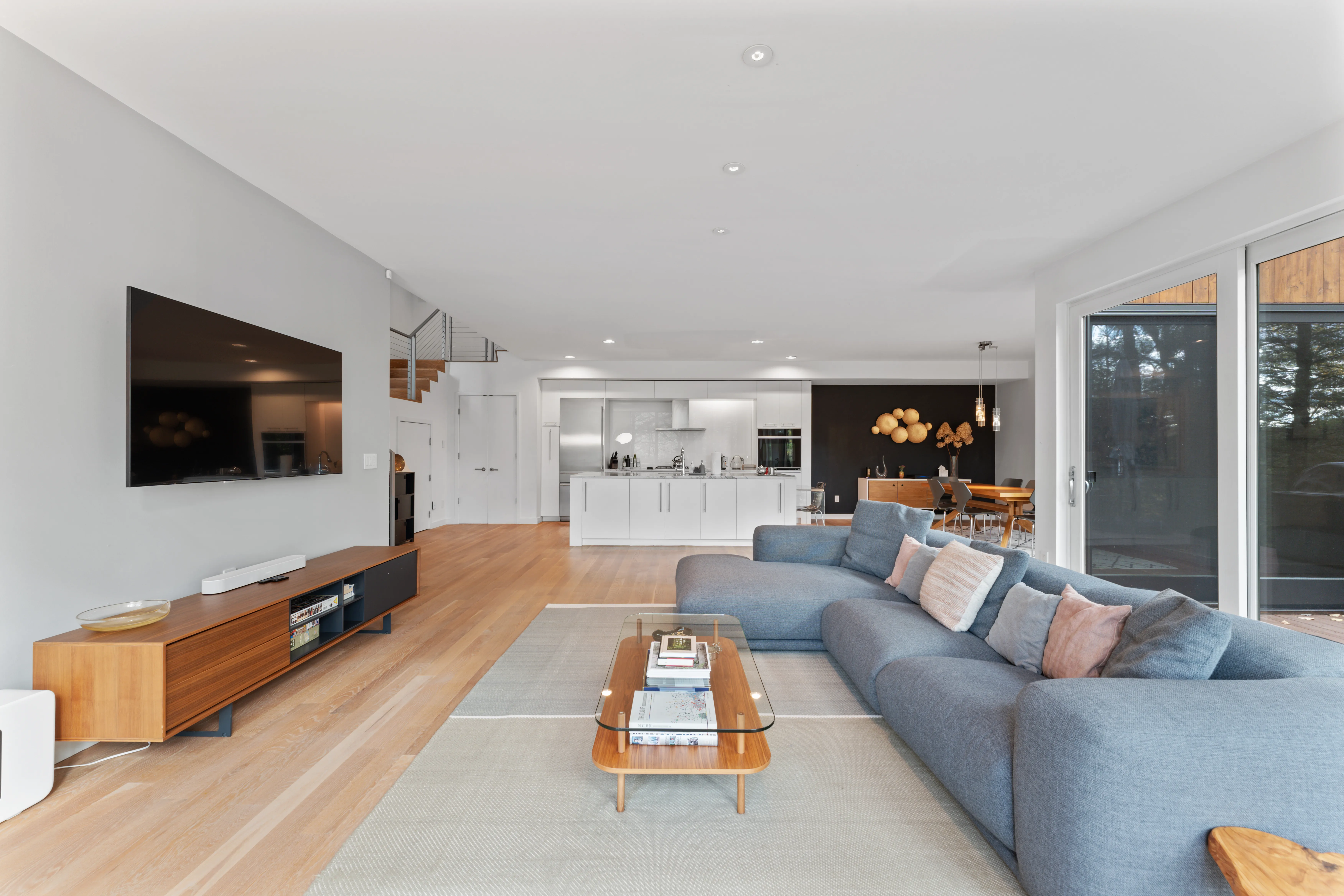 LIVING_ROOM - Image 2