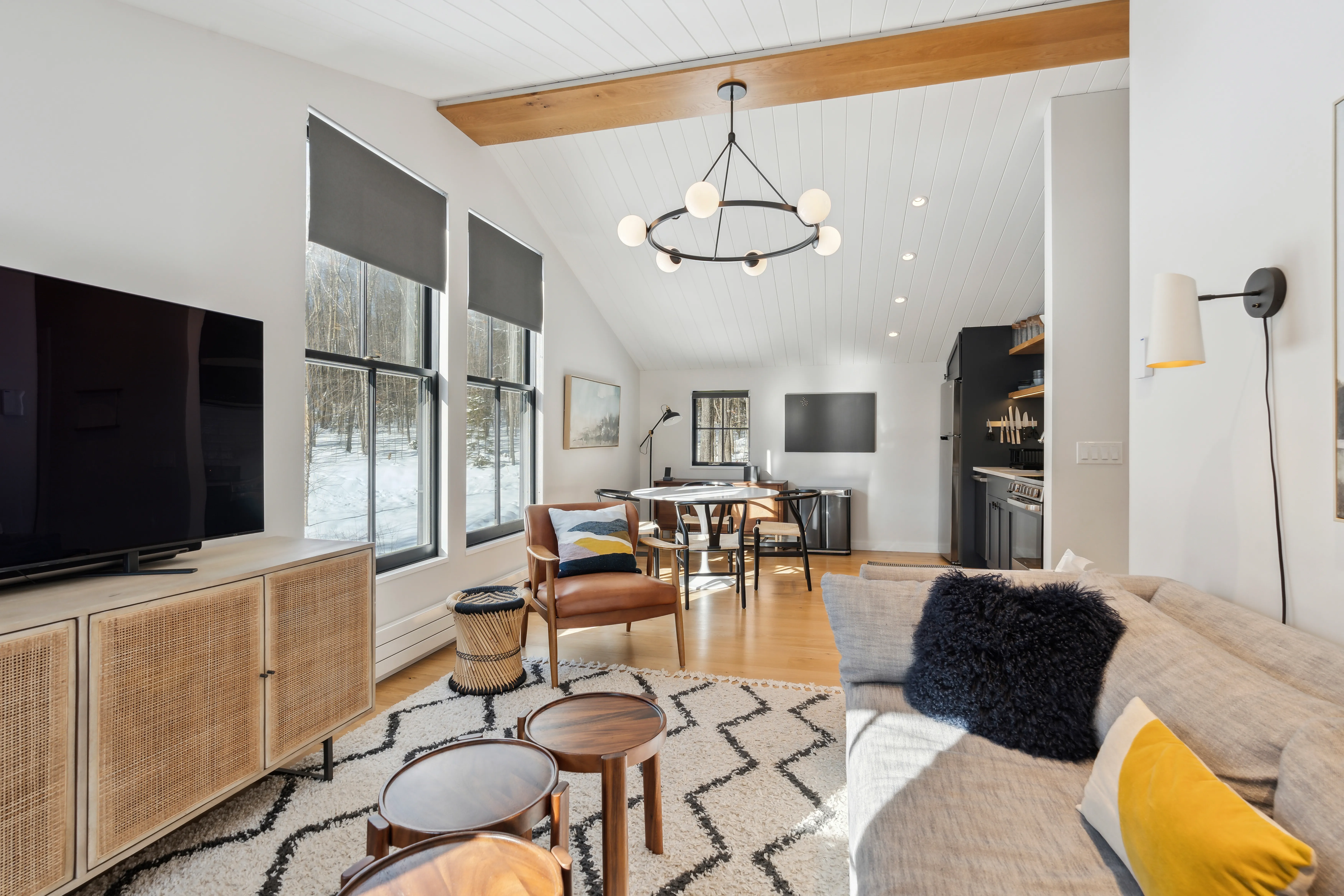 LIVING_ROOM - Image 2