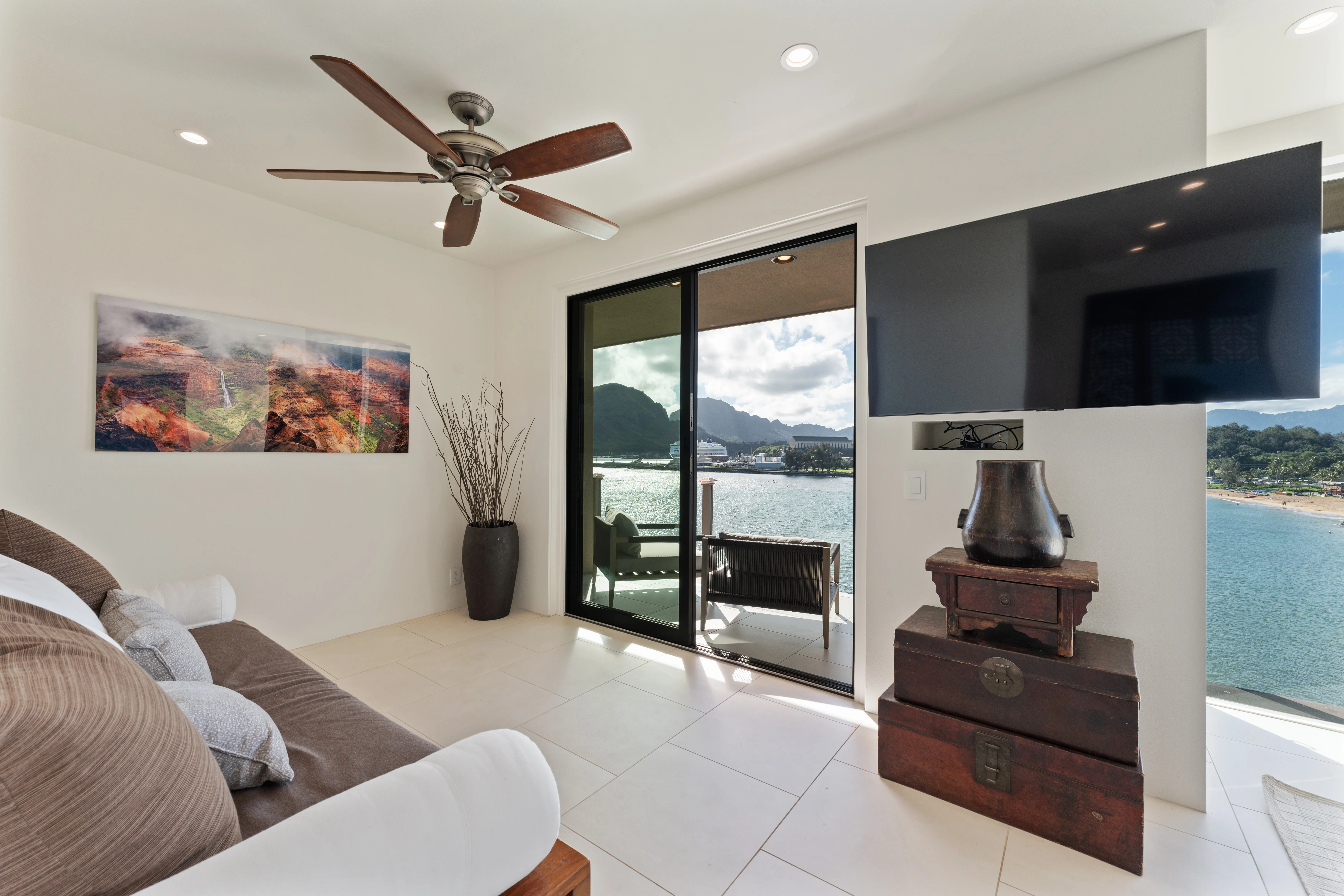 Cover photos - Image 9