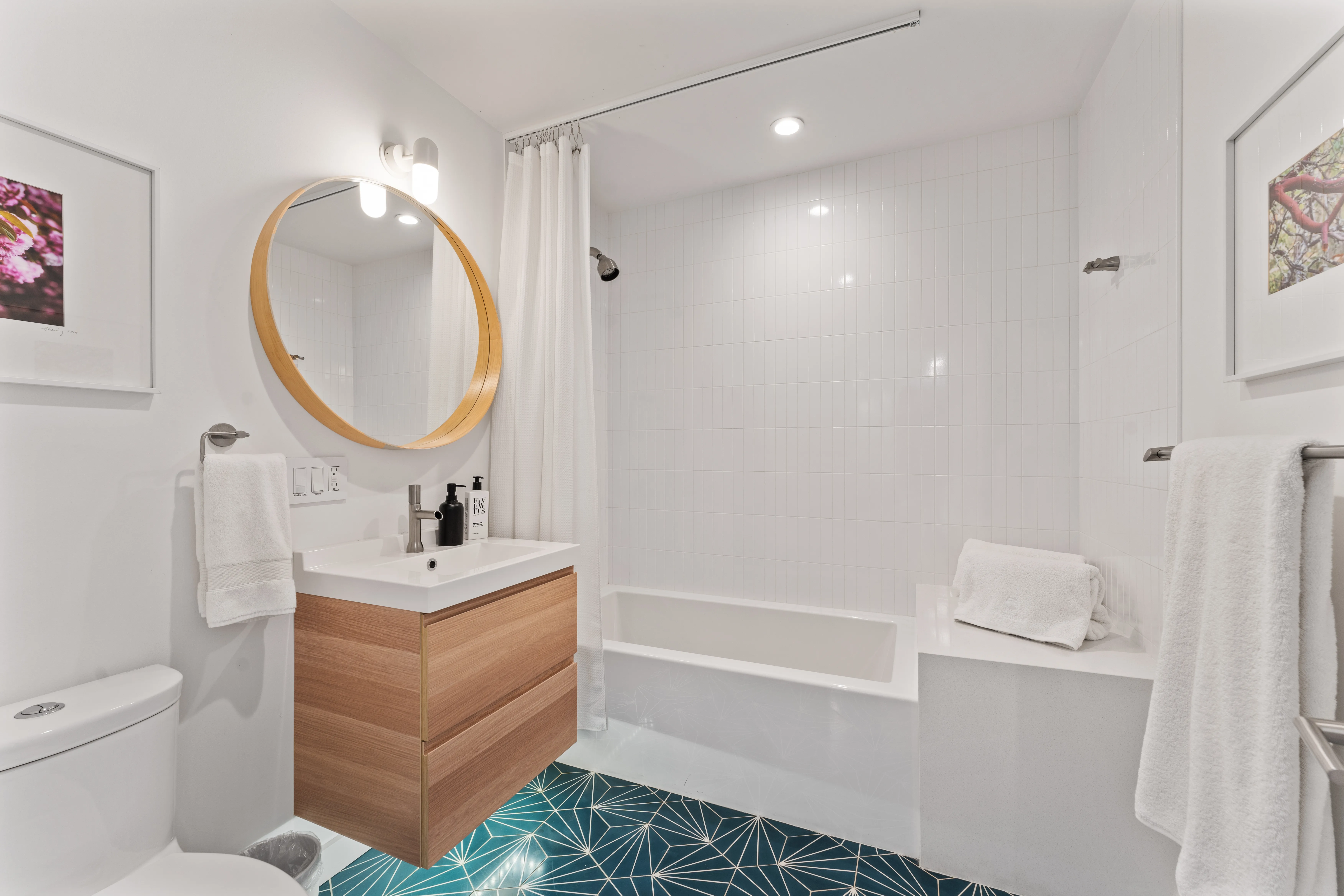 Bathroom 1 - Image 1