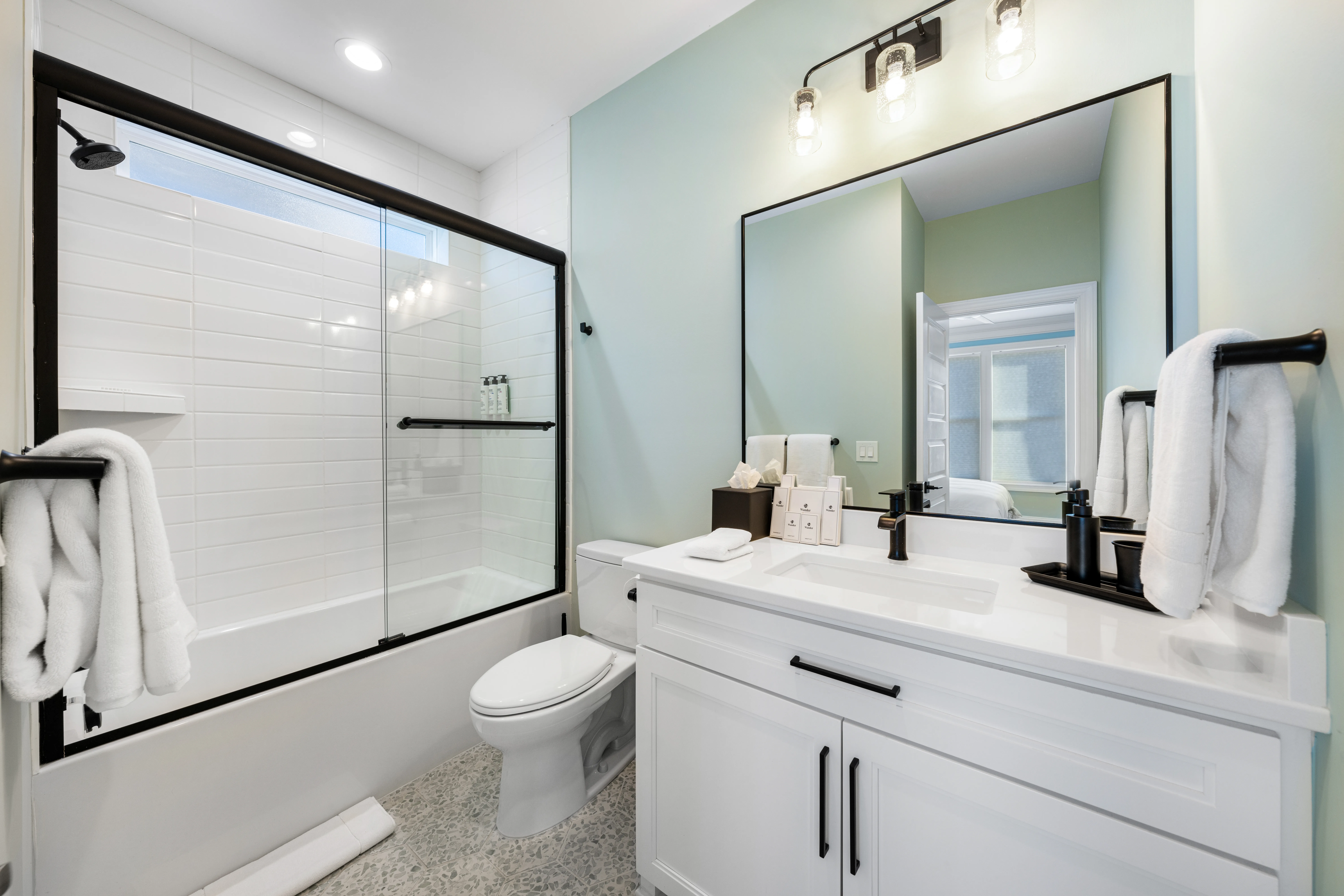 Bathroom 4 - Image 1