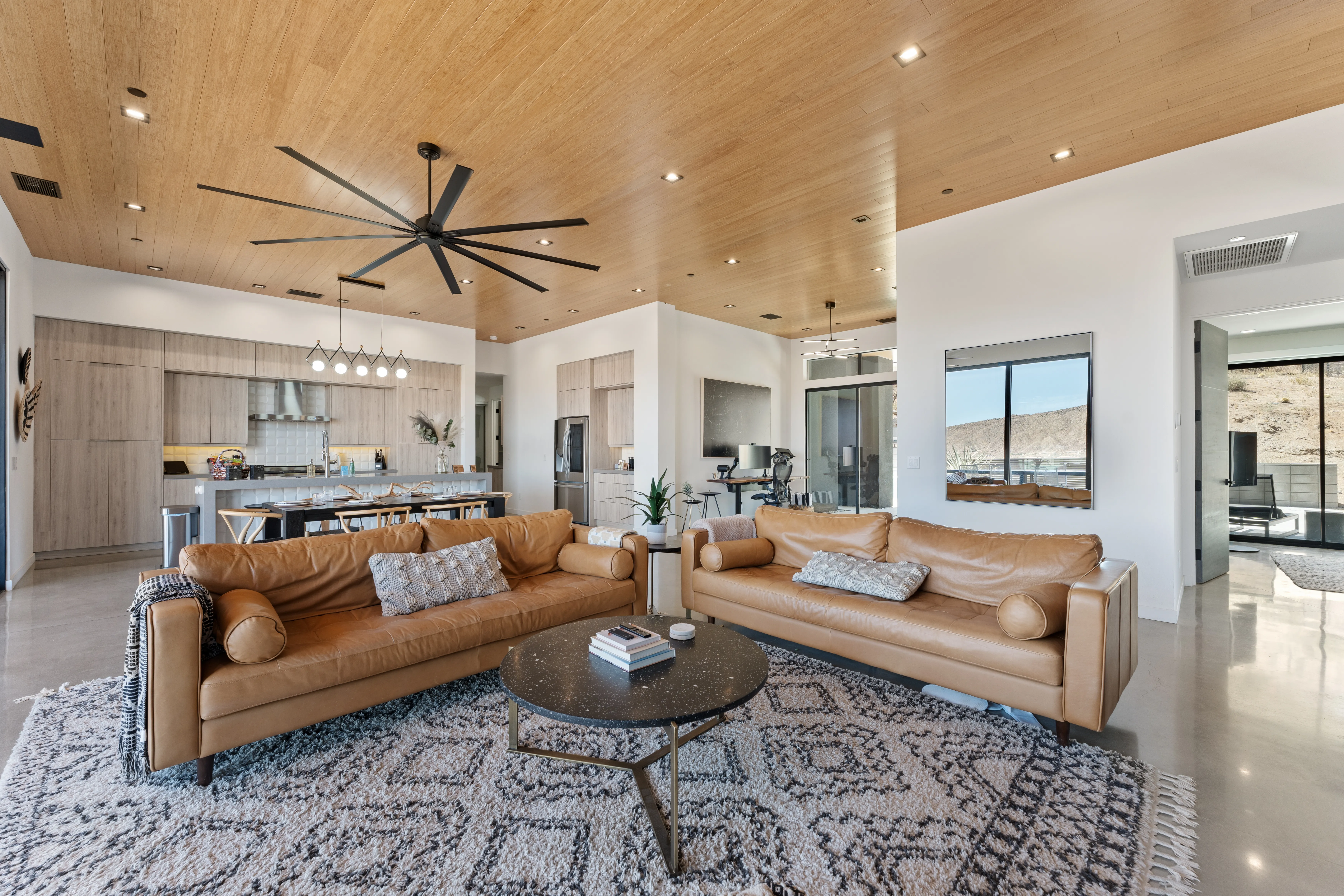 Cover photos - Image 7