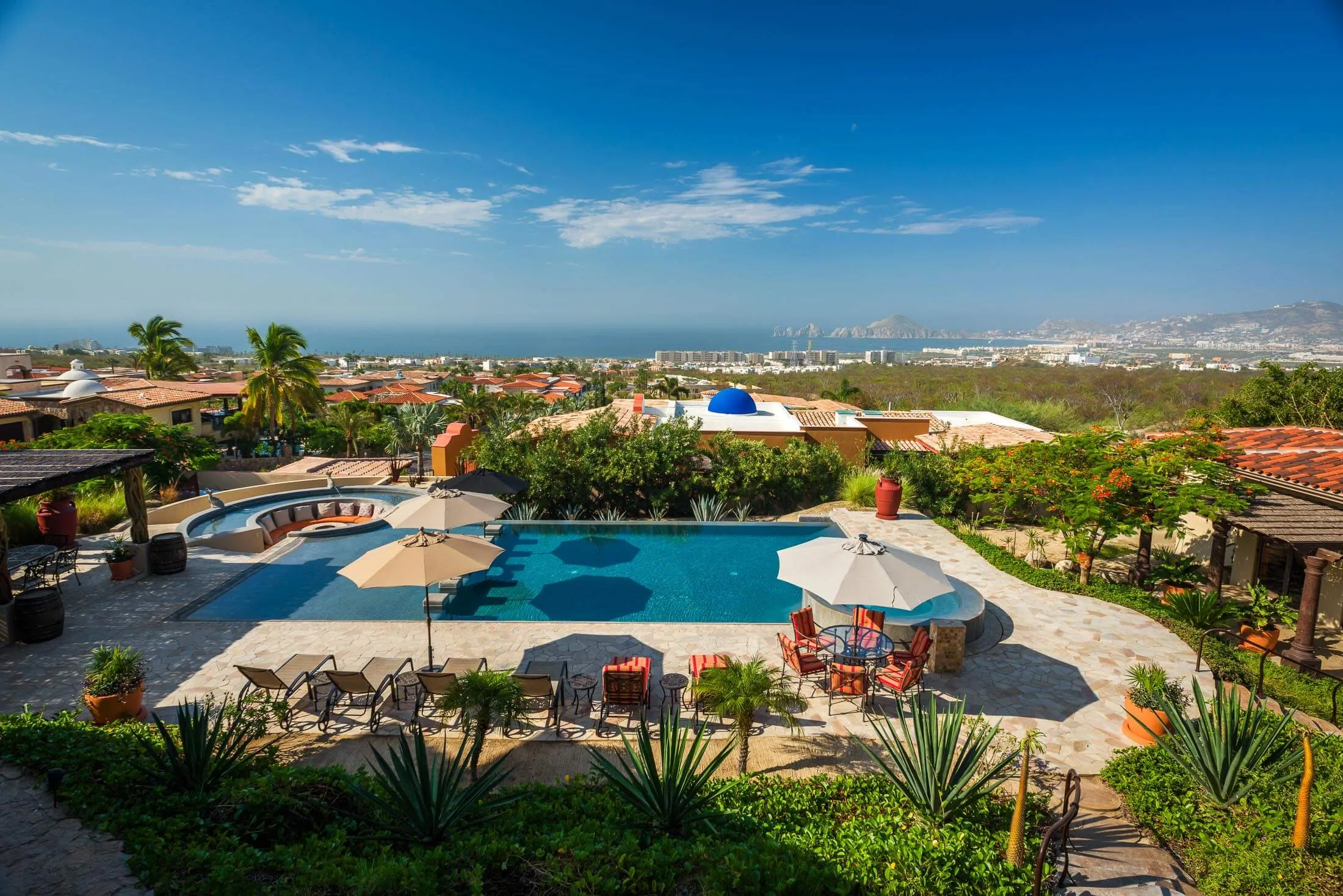 Lagoon Luxe Eagle Cliffside