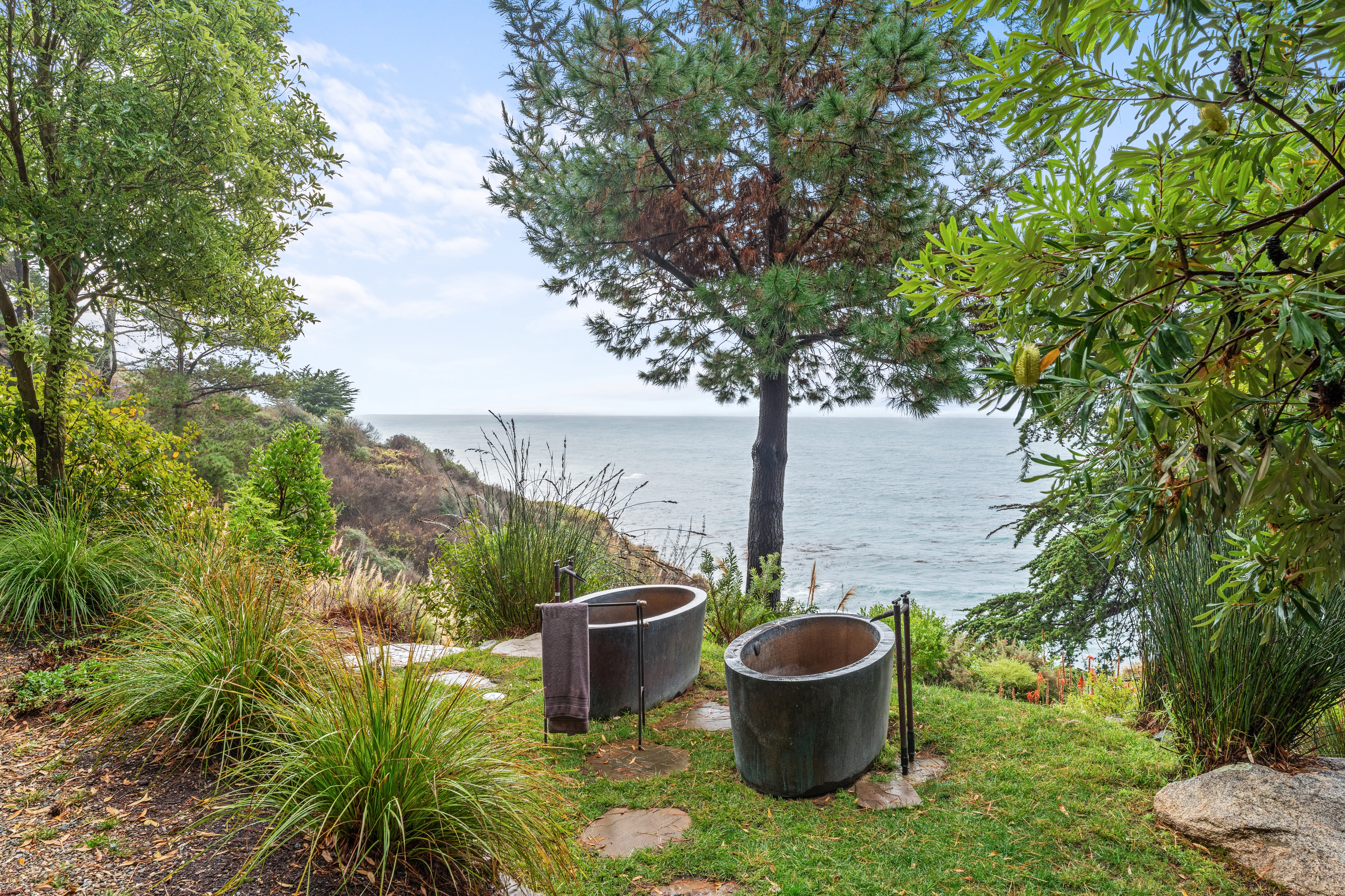 Bluestone Manor Pines