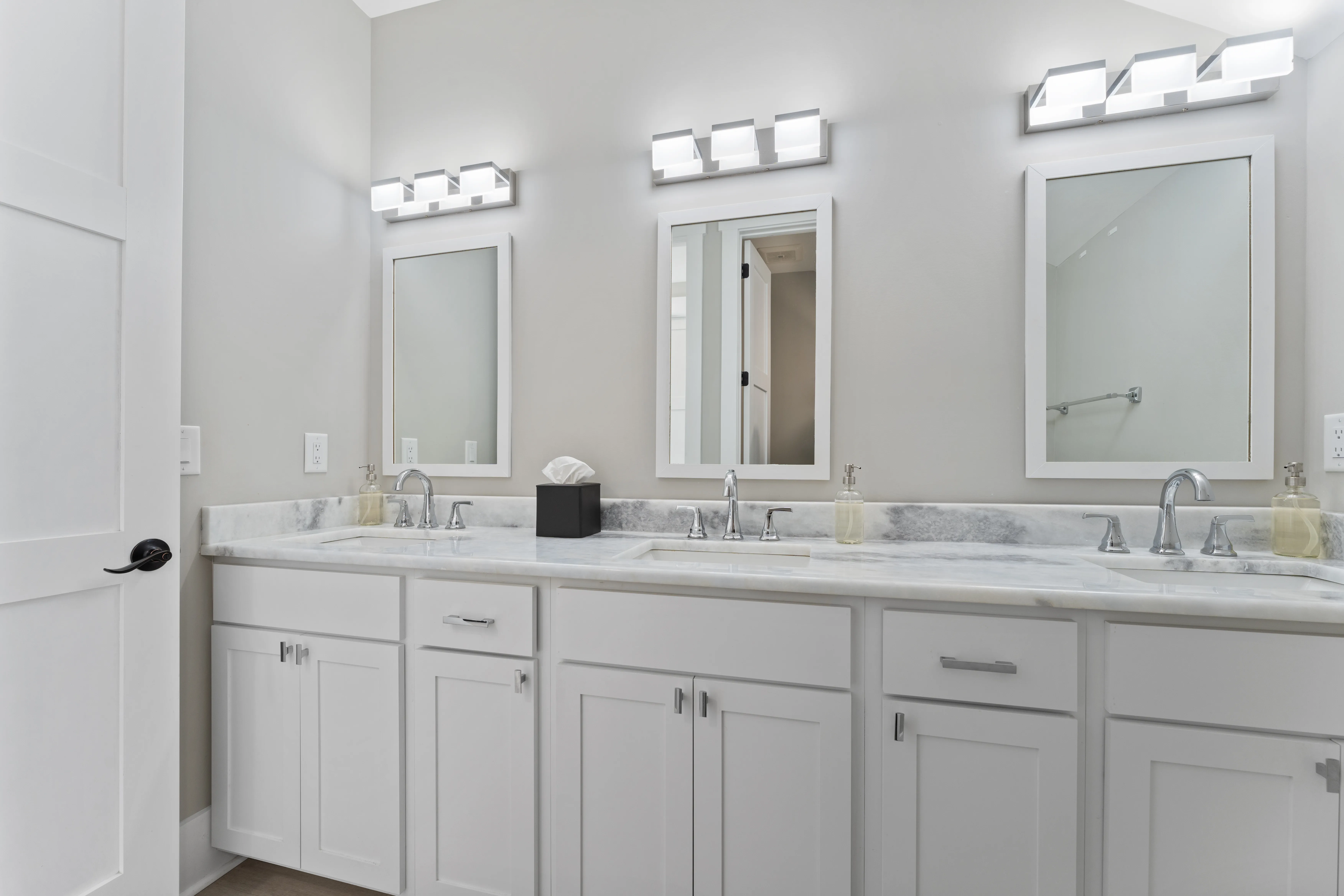 Bathroom 2 - Image 1