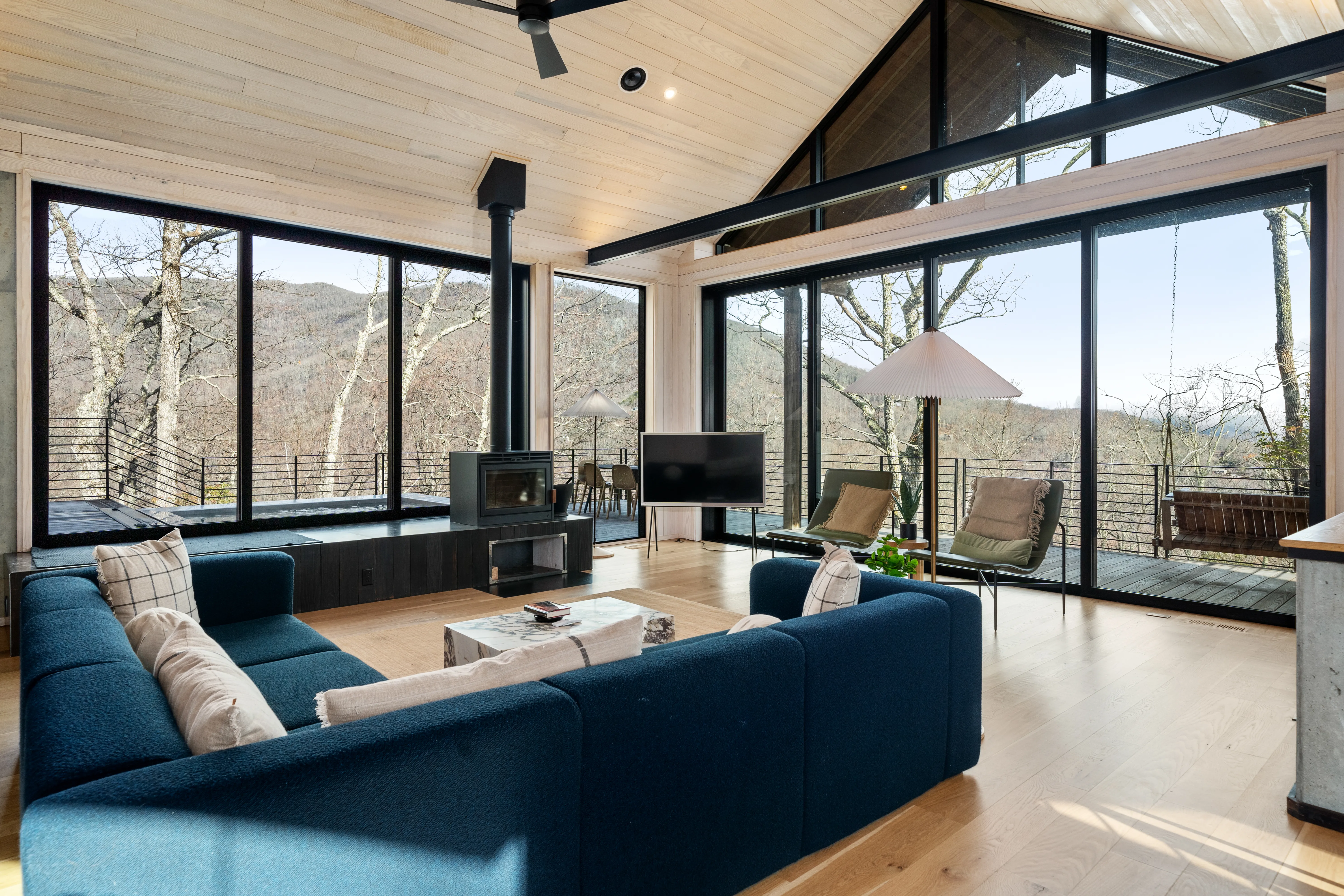 Harborview Aspen Loft Landing