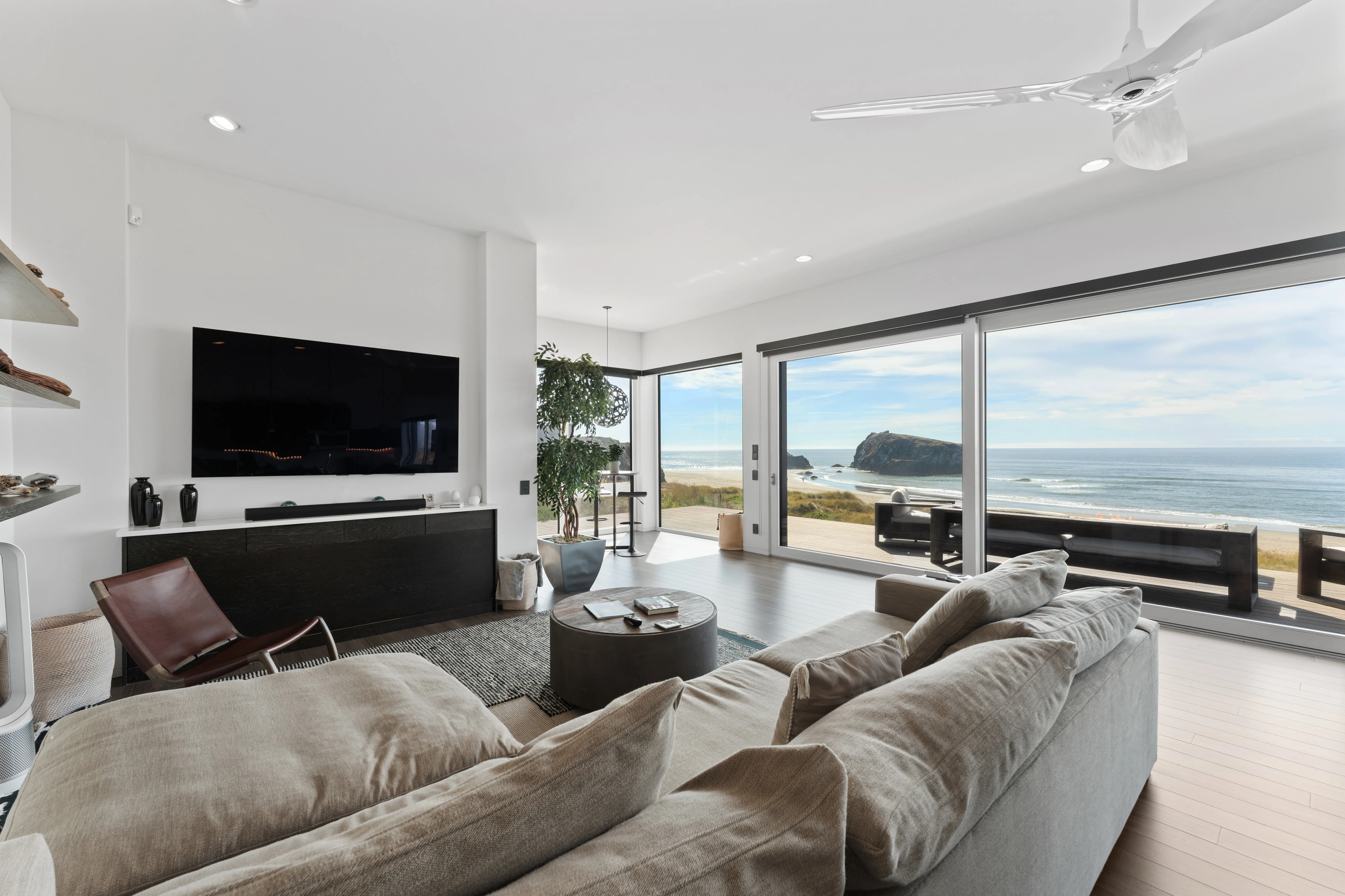 LIVING_ROOM - Image 4