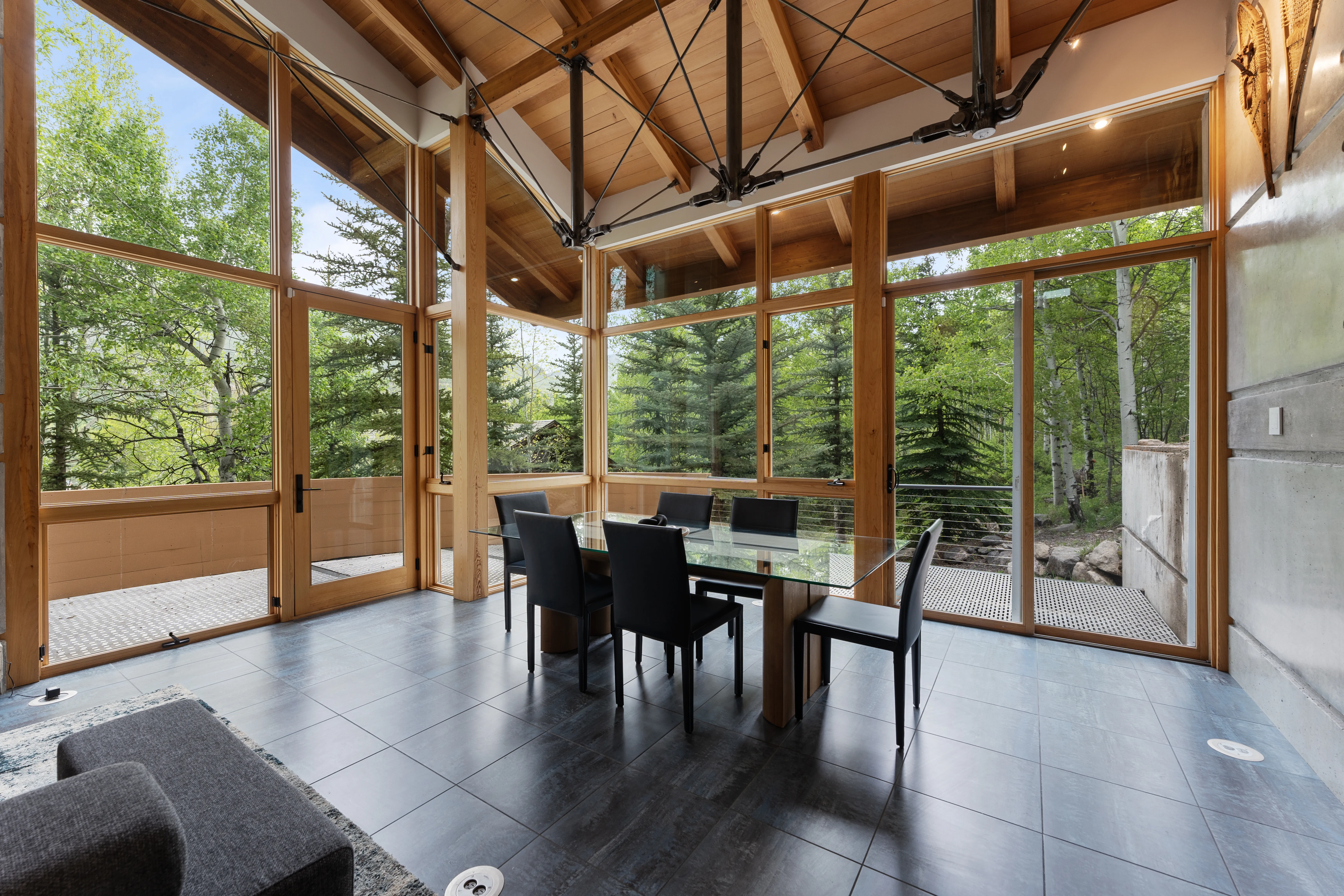 DINING_ROOM - Image 2