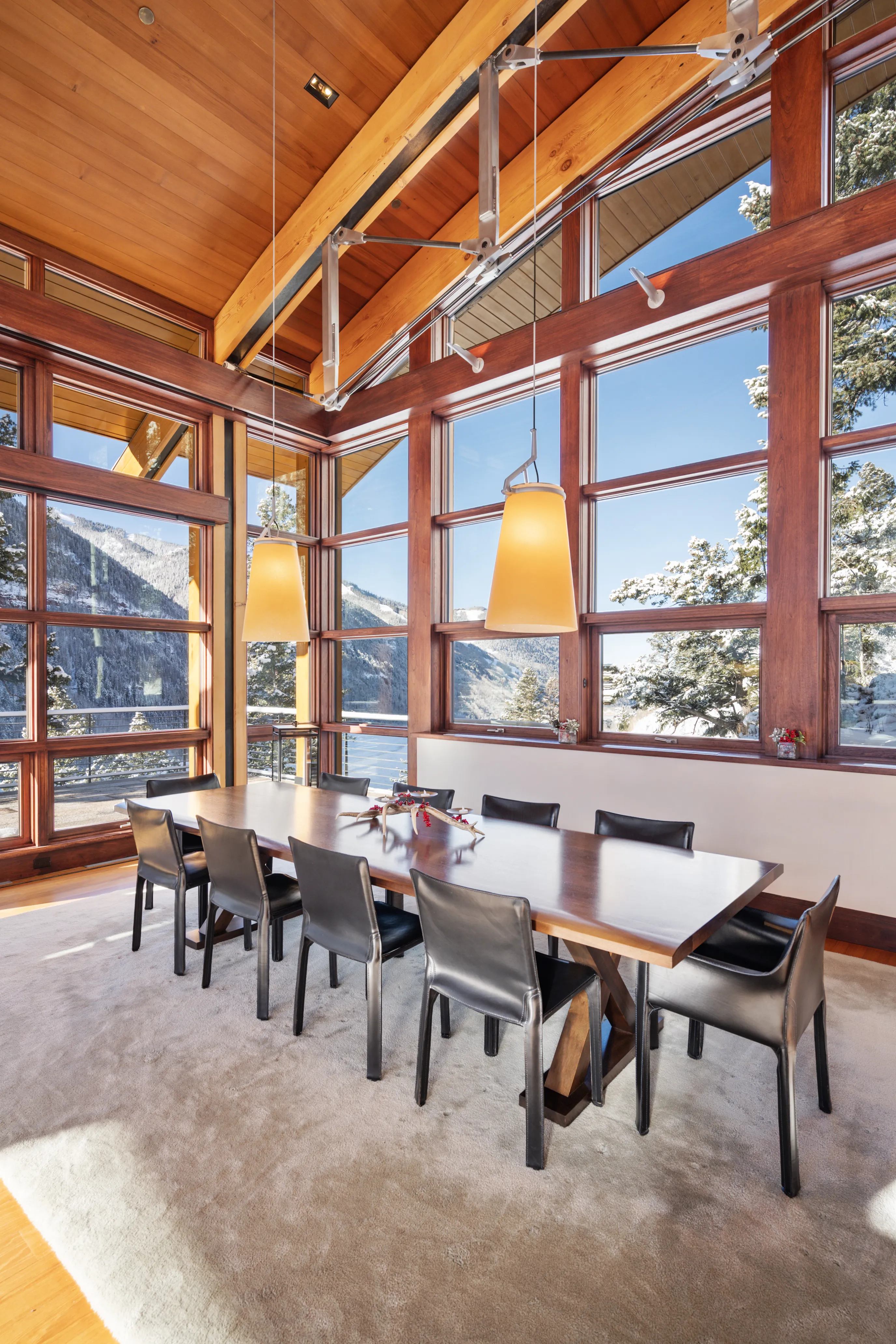 DINING_ROOM - Image 1