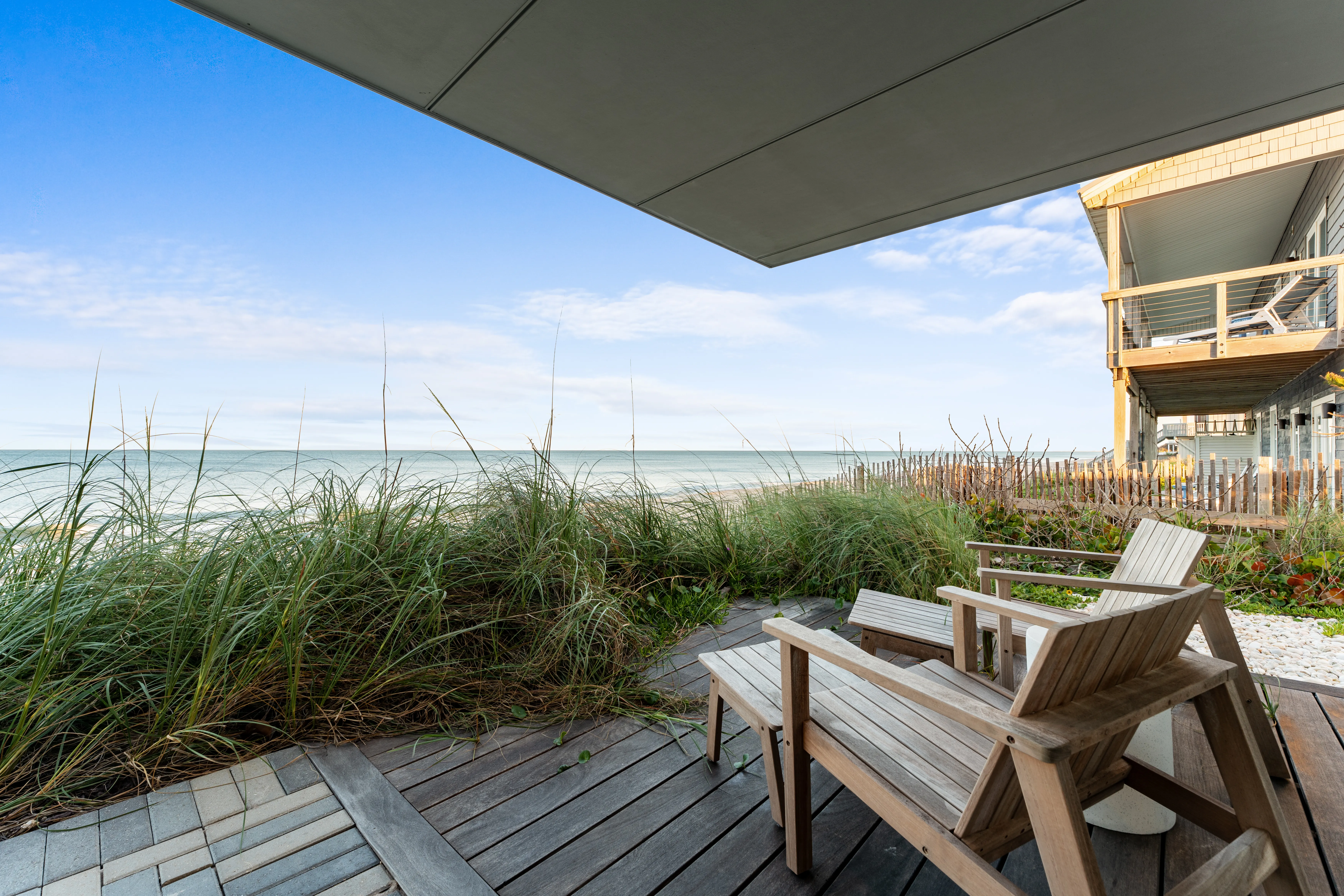 Willow Terrace Oceanfront Spruce