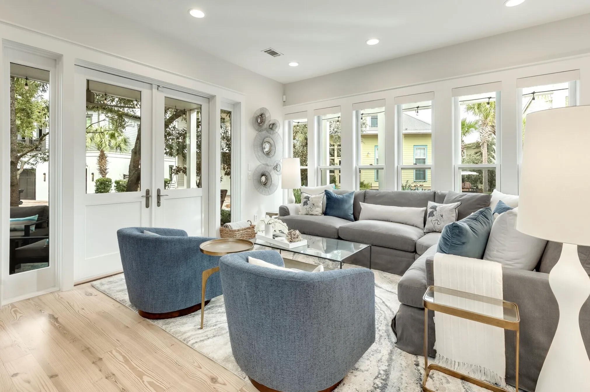 LIVING_ROOM - Image 4