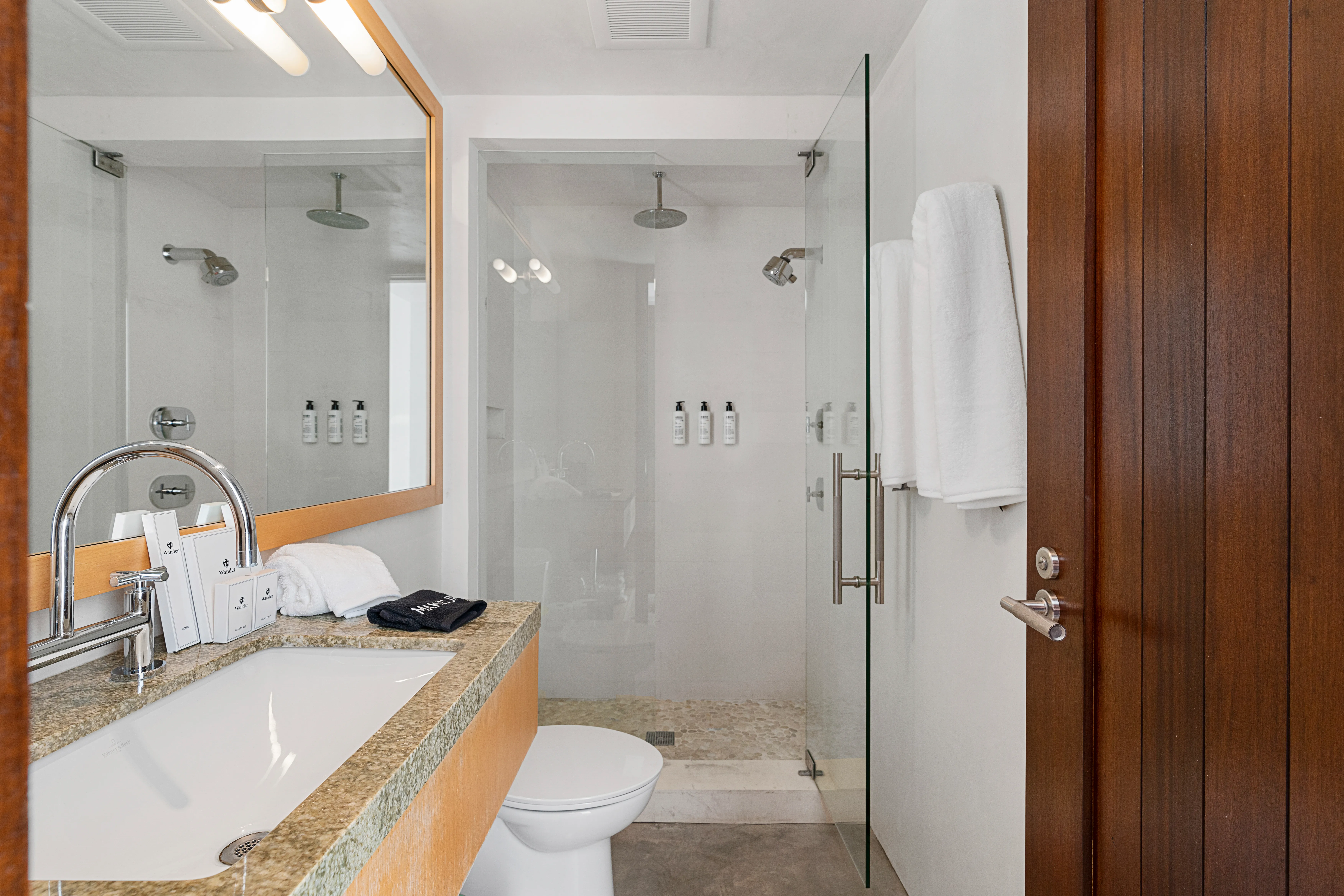 Bathroom 3 - Image 1