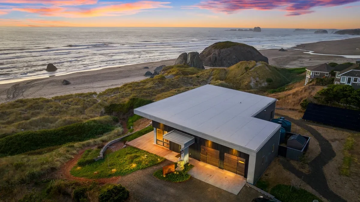 Cover photos - Image 6