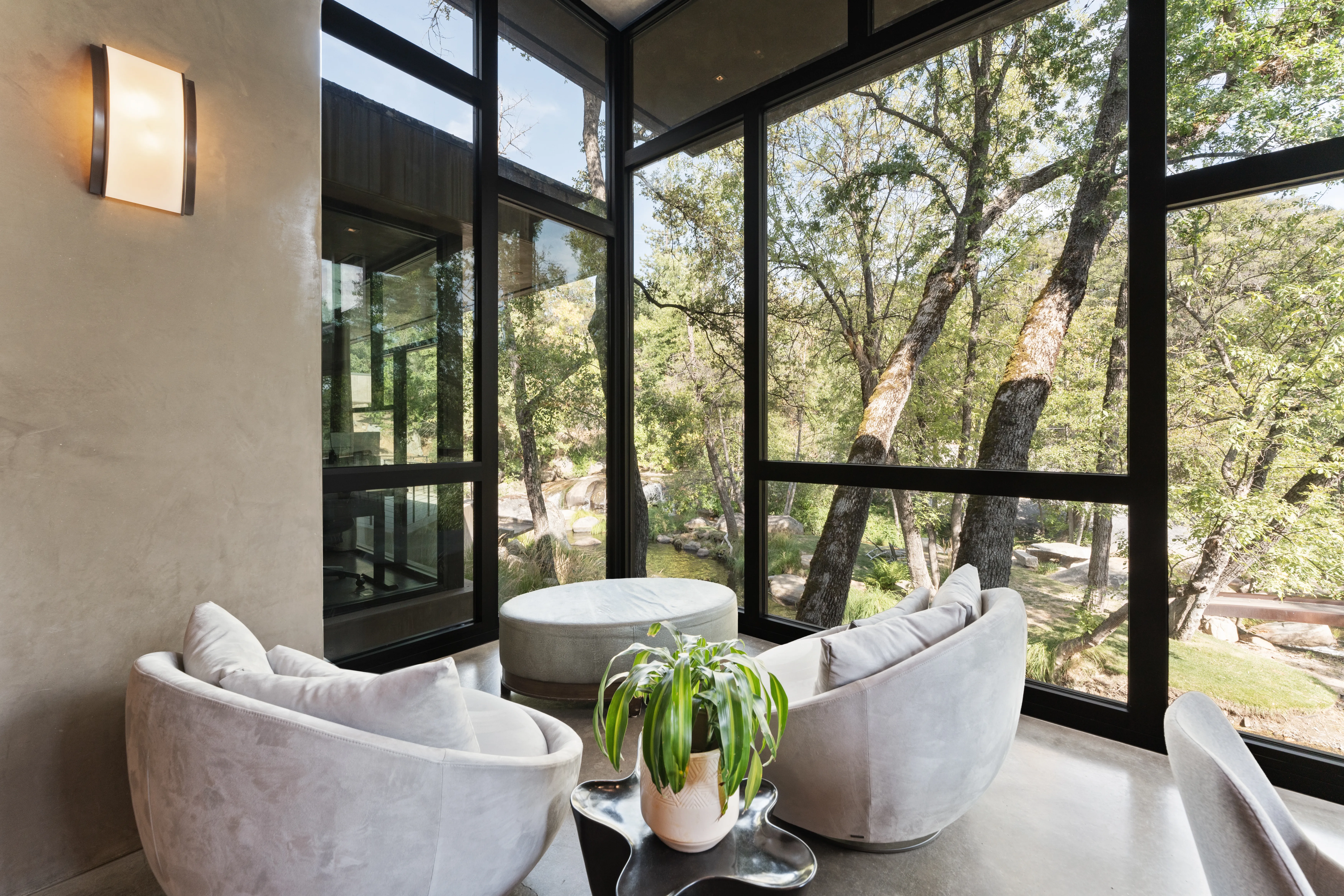 LIVING_ROOM - Image 1