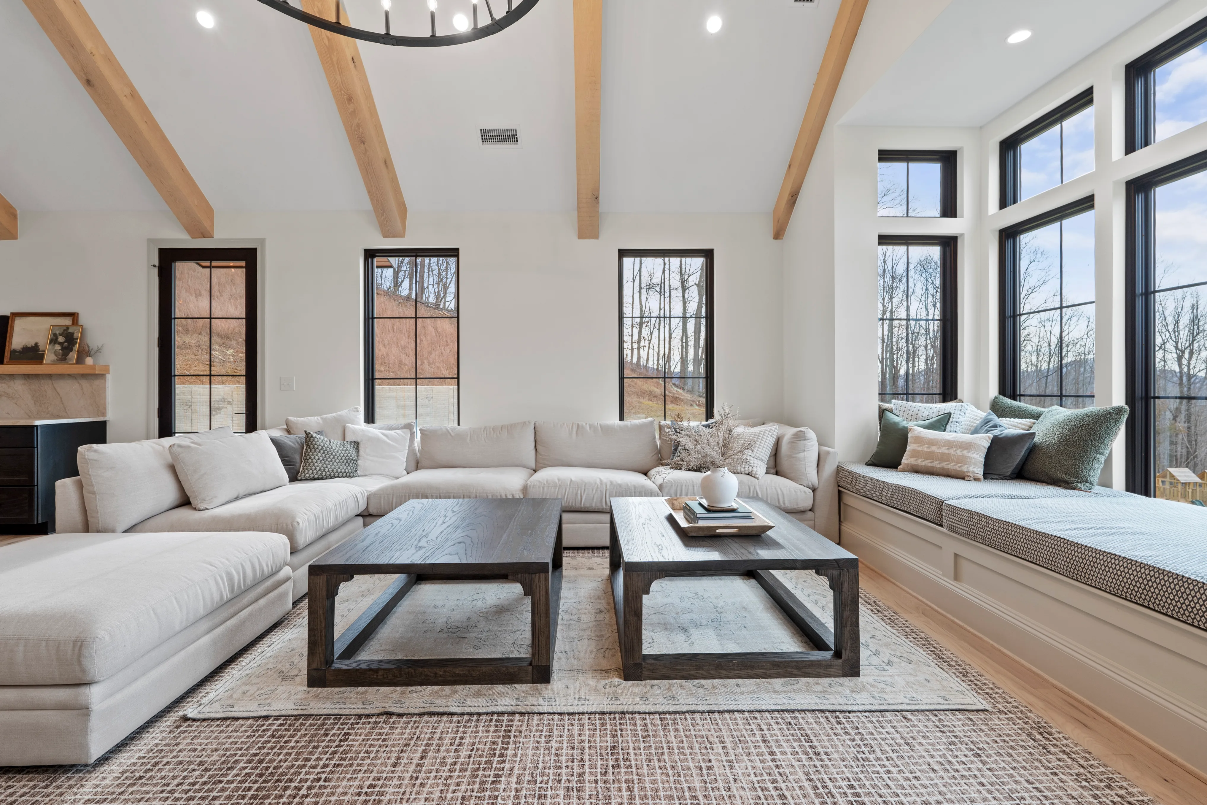 LIVING_ROOM - Image 2