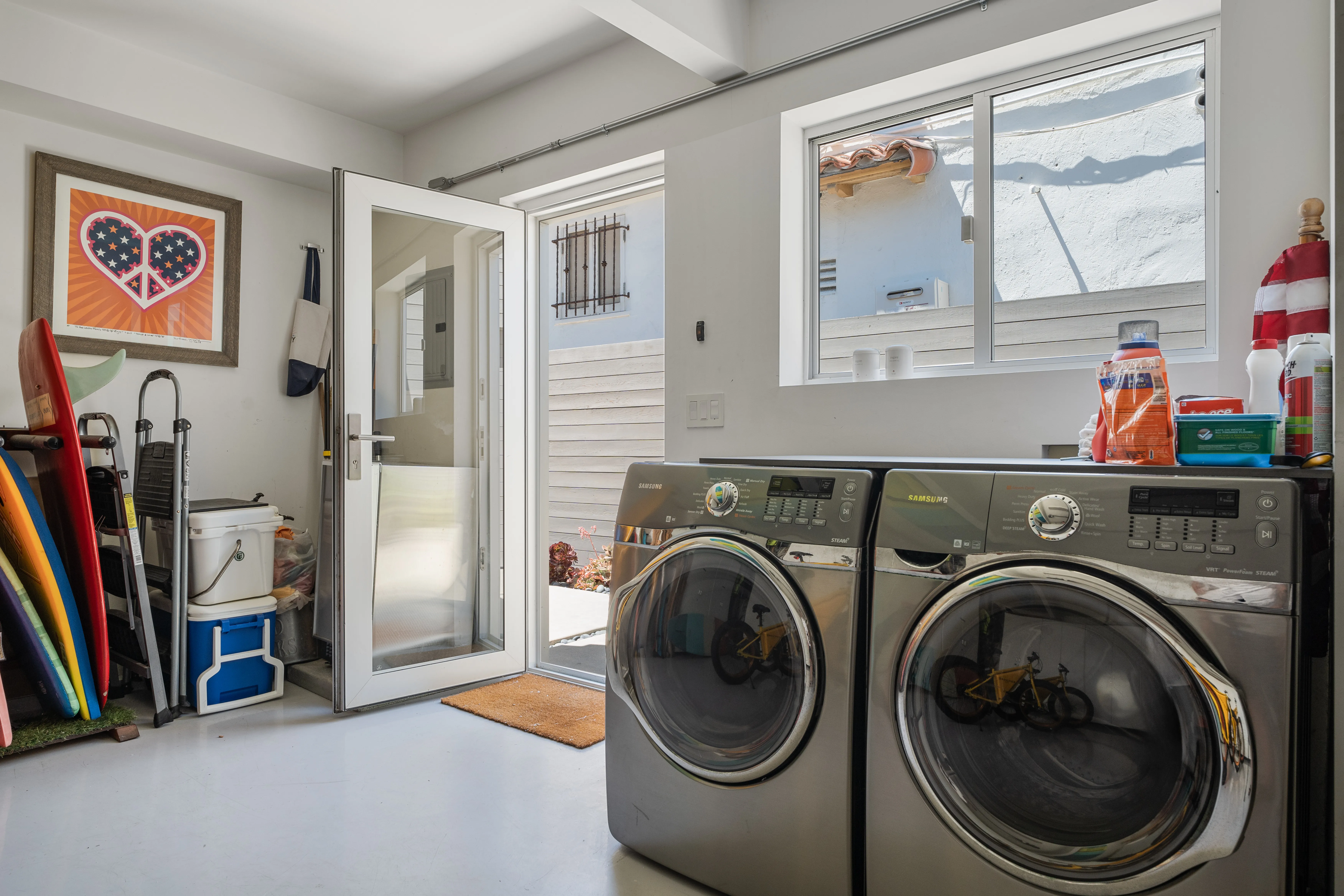 LAUNDRY_ROOM - Image 1