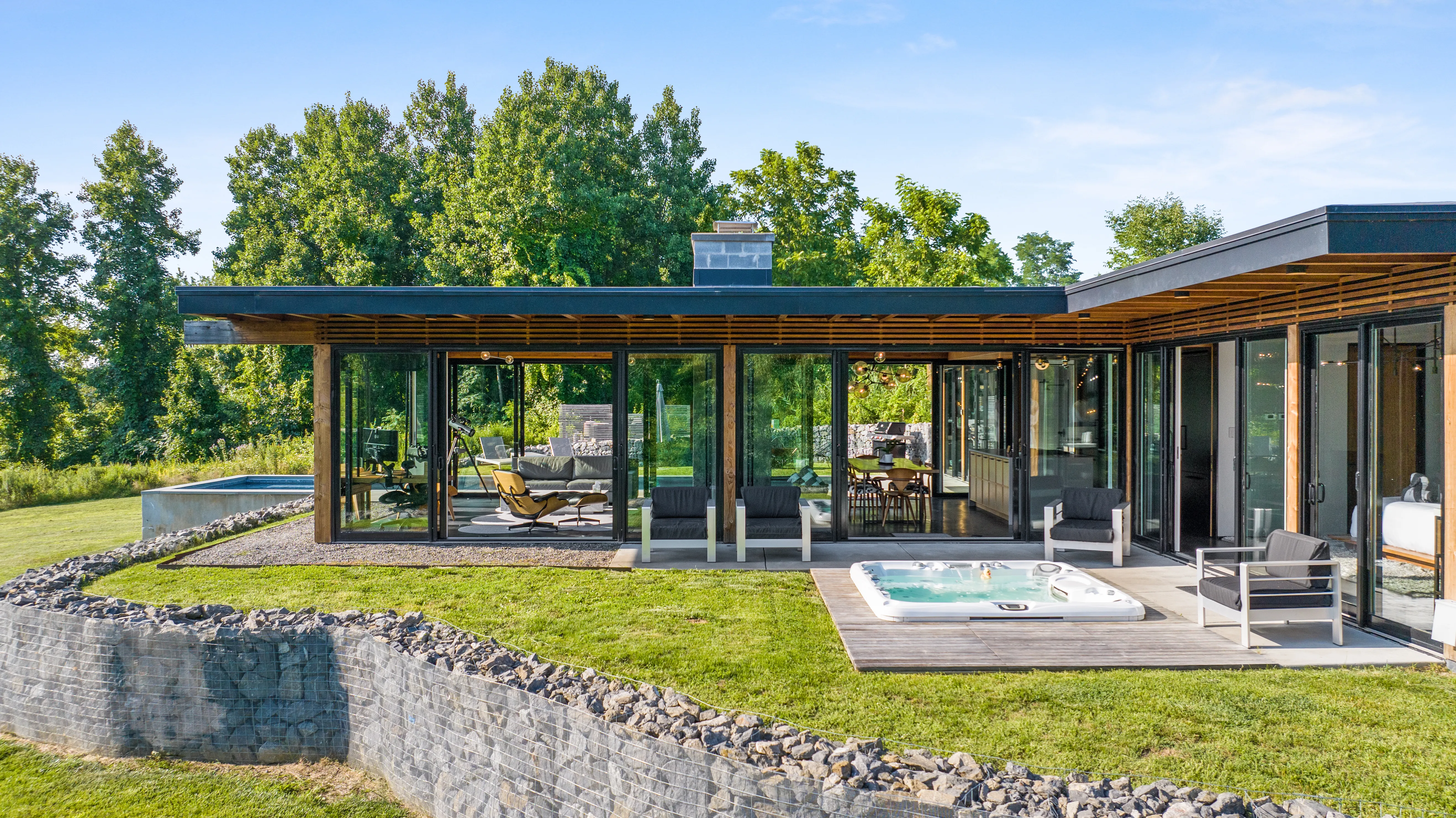 Nest Hideout Cliffside Modern