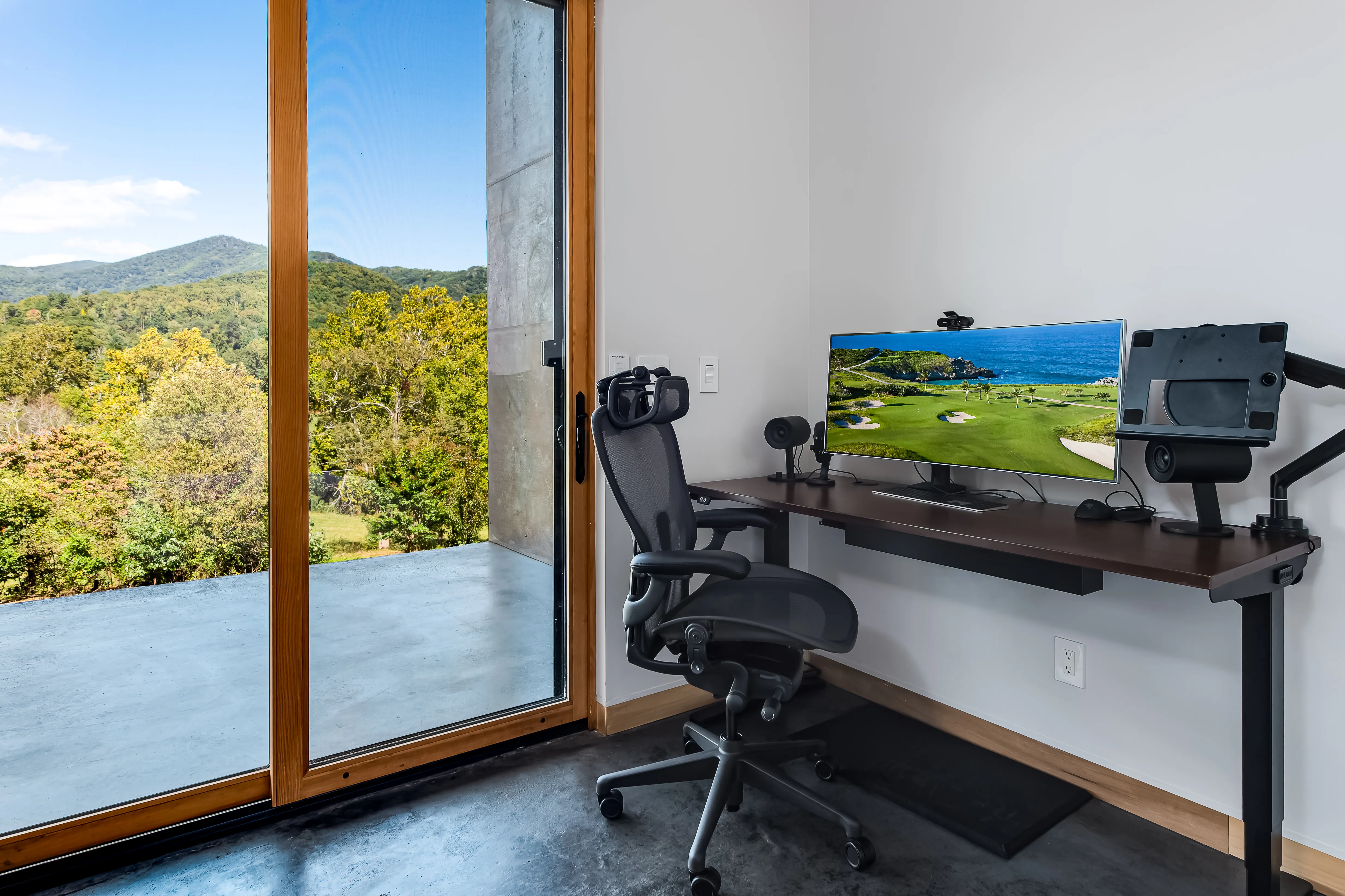 Landing Pines Bluestone