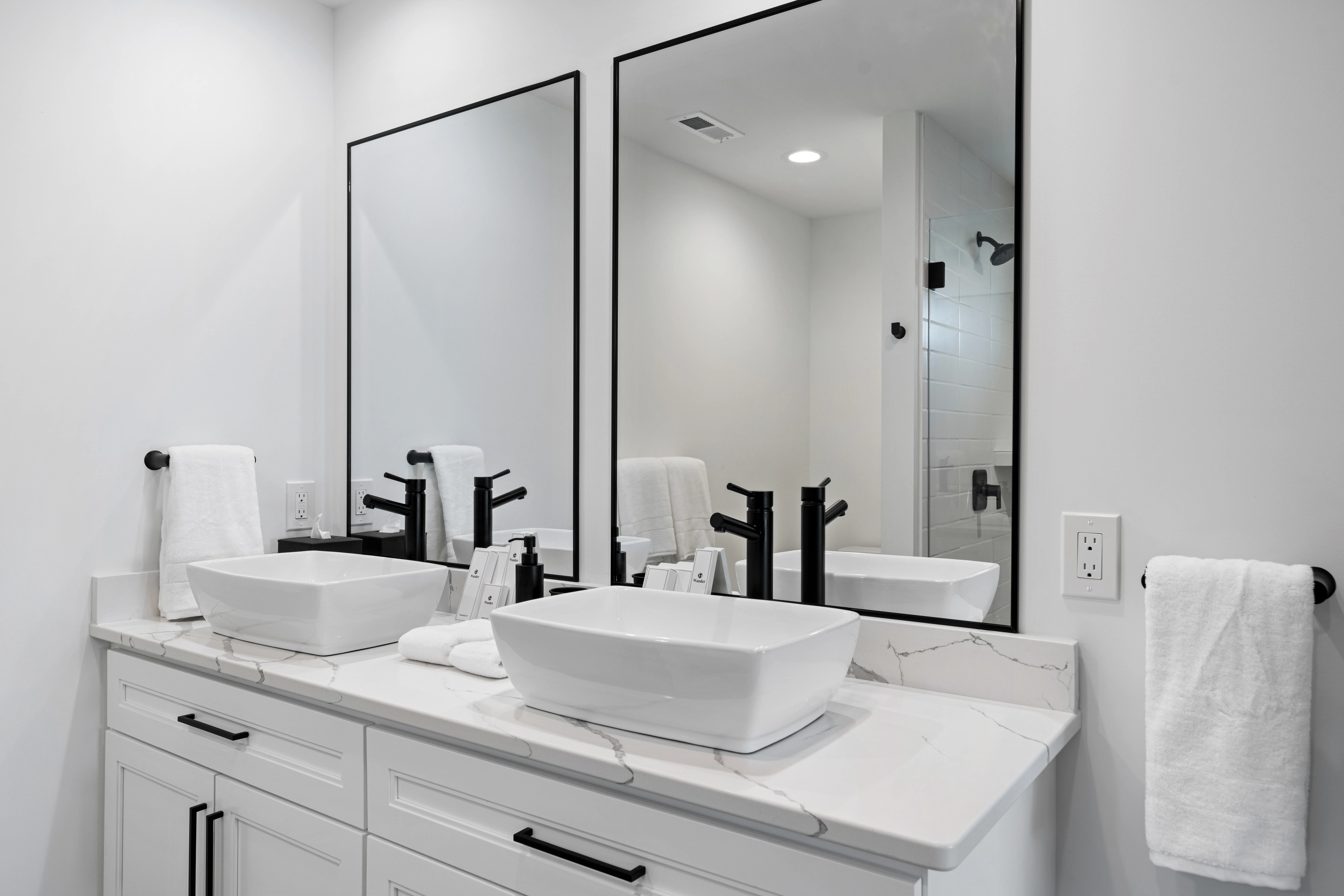 Bathroom 4 - Image 1