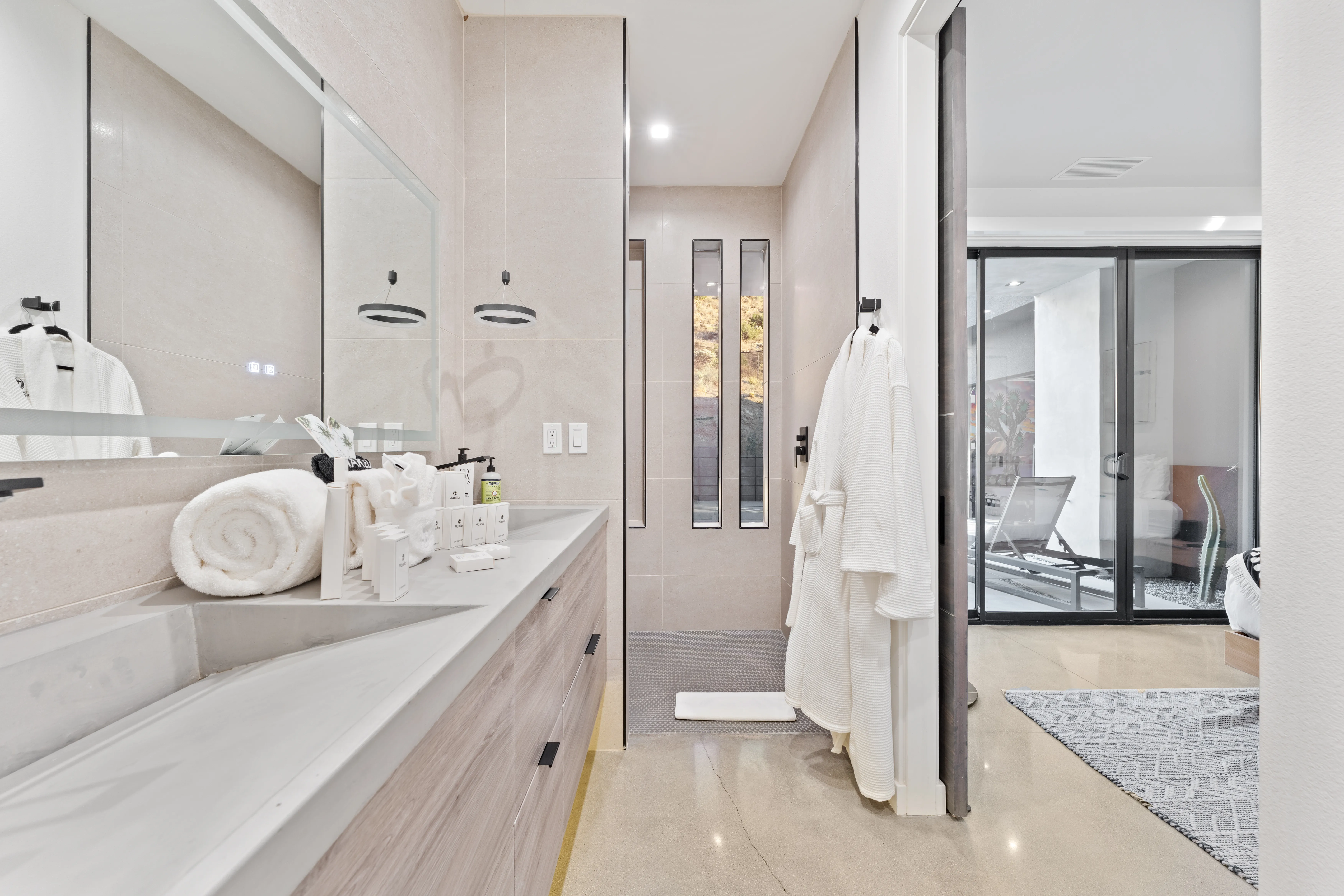 Bathroom 1 - Image 2