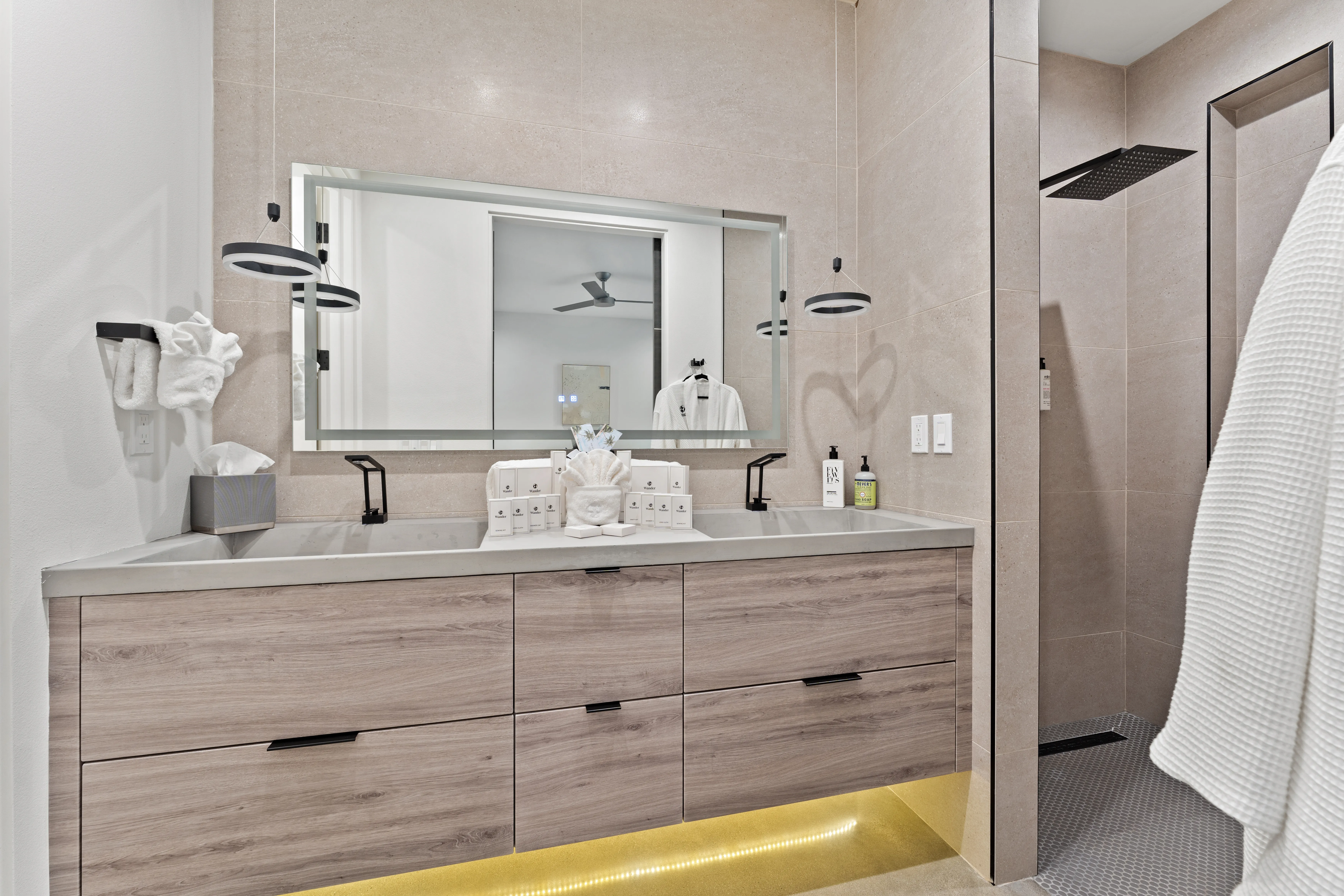 Bathroom 2 - Image 1