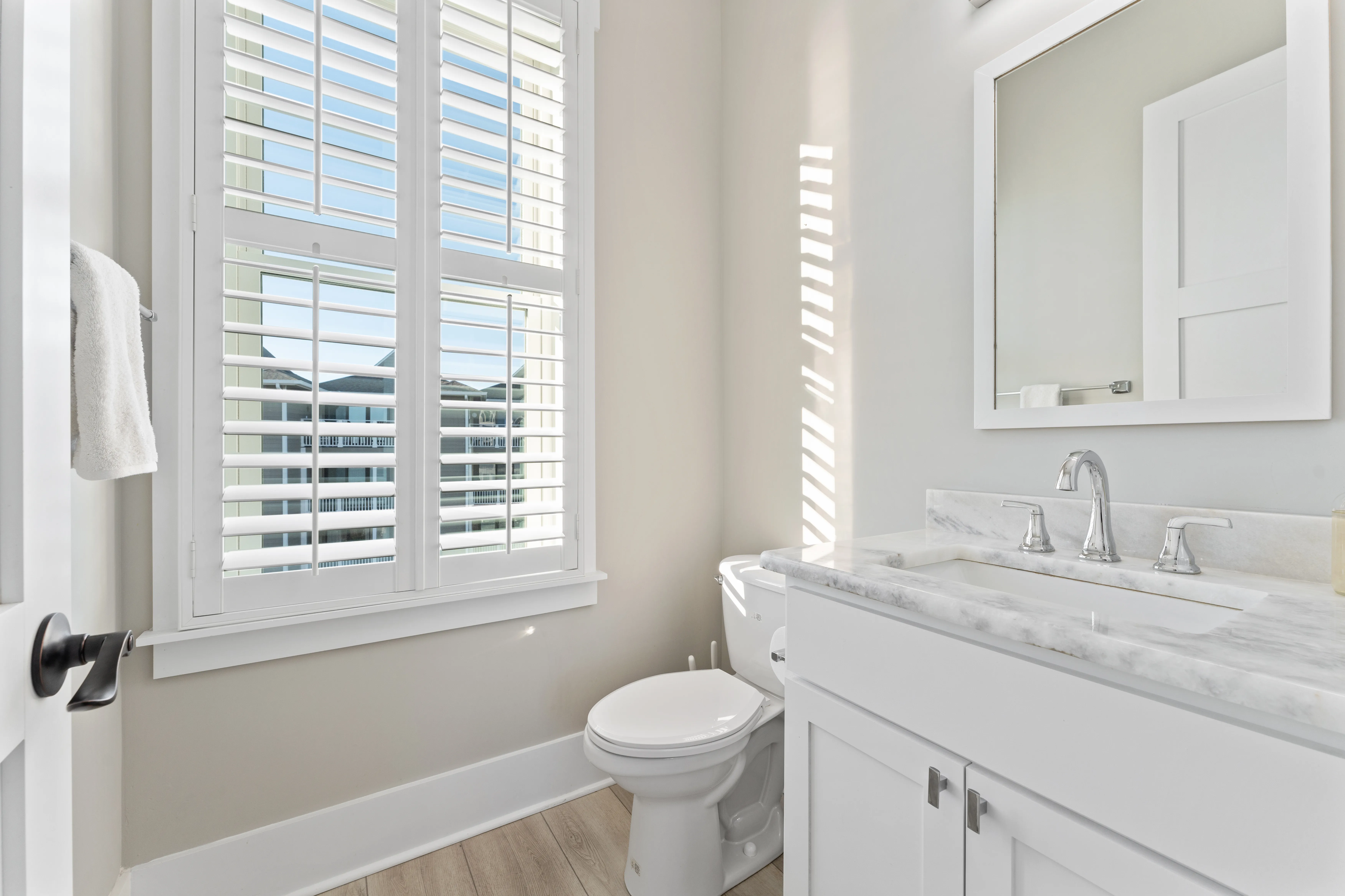 Bathroom 3 - Image 1