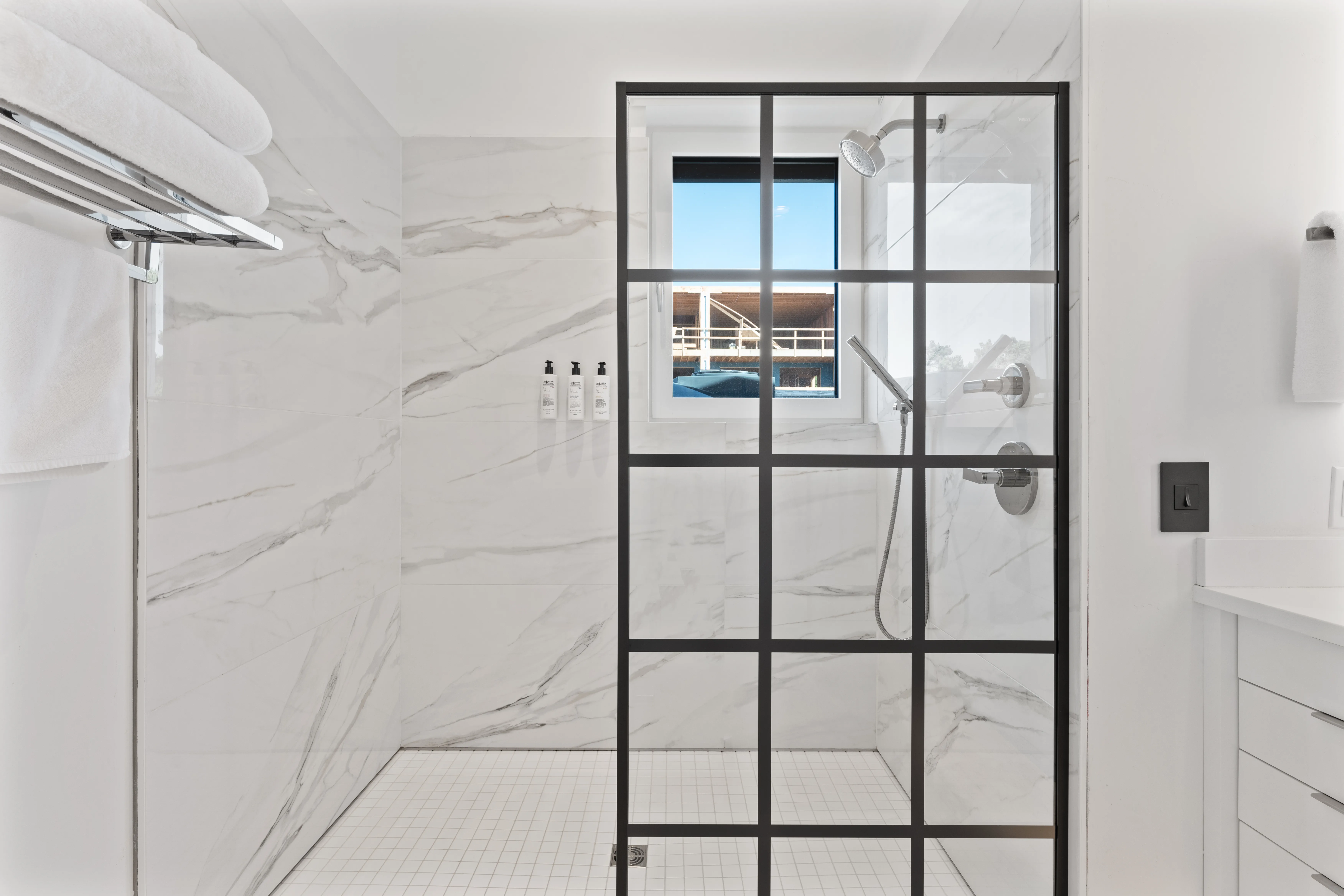 Bathroom 1 - Image 2