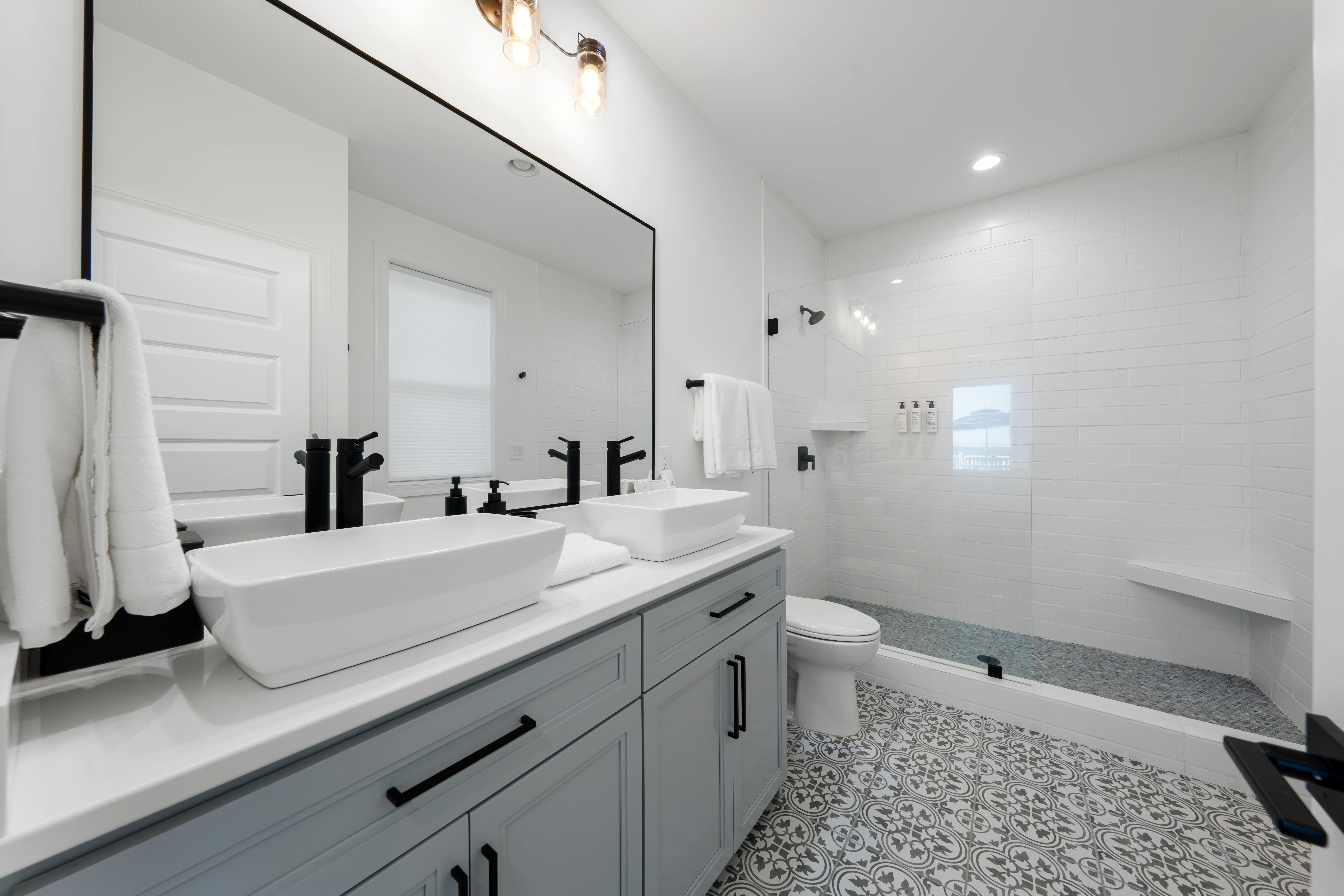 Bathroom 1 - Image 1