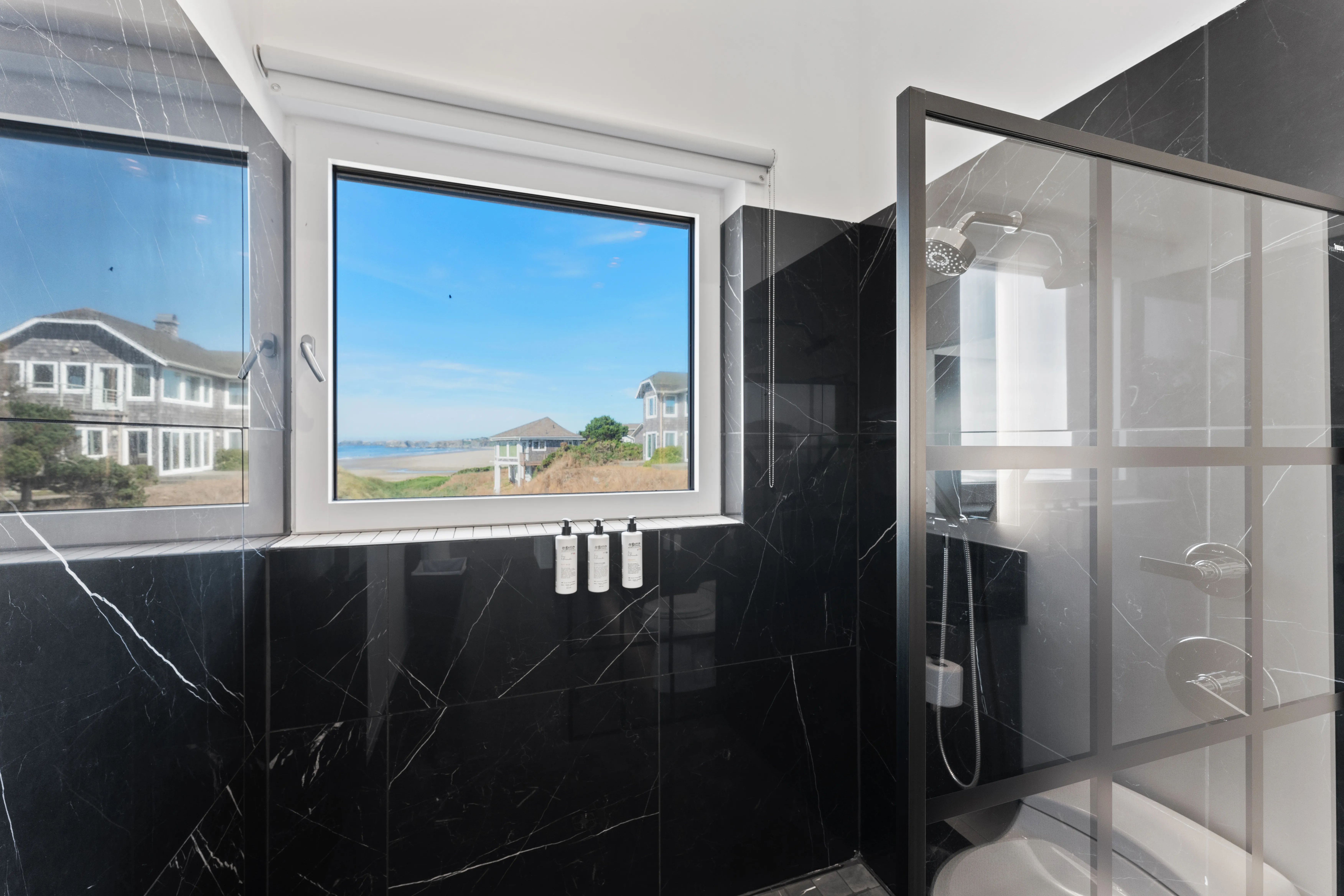 Bathroom 3 - Image 1