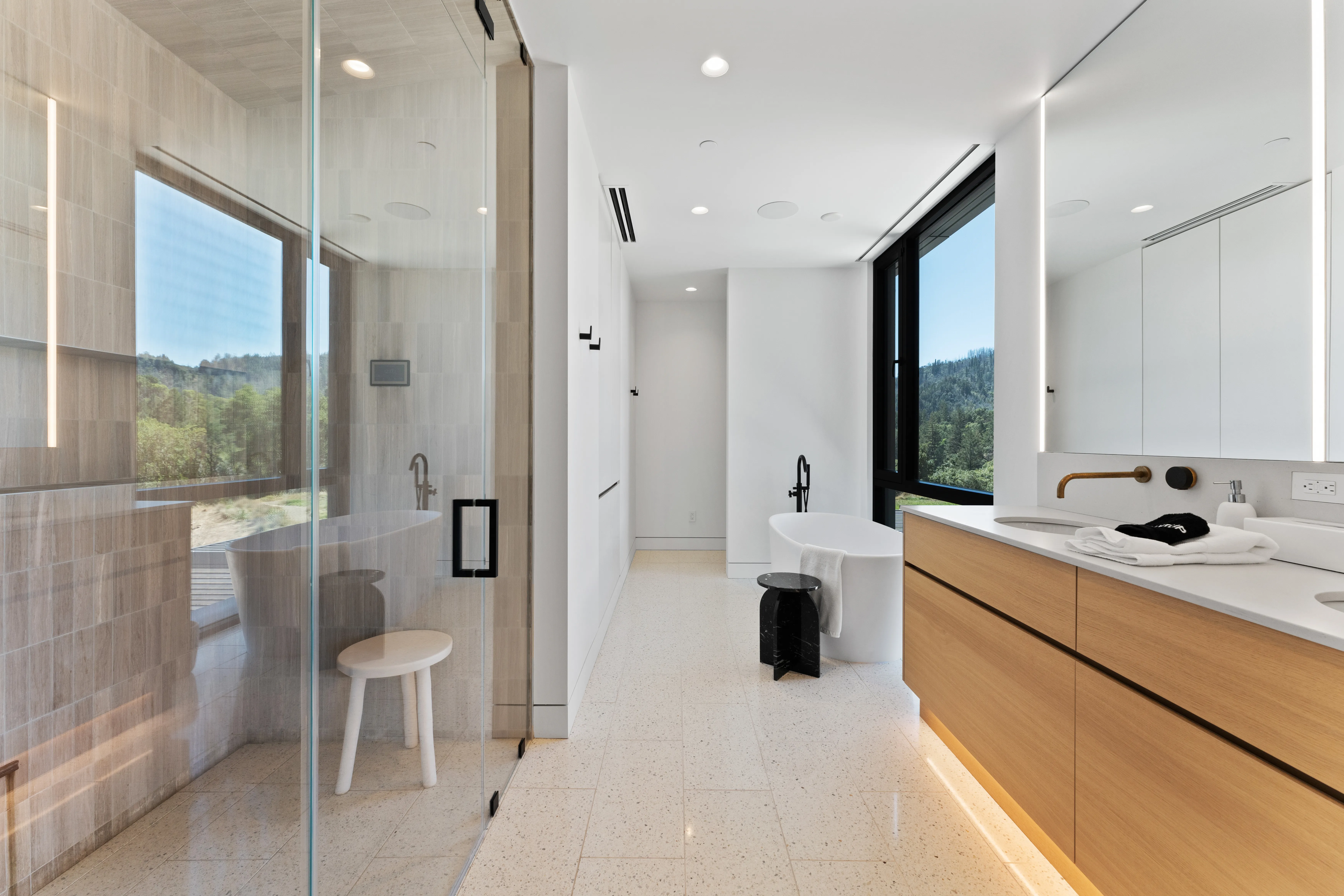 Bathroom 1 - Image 2