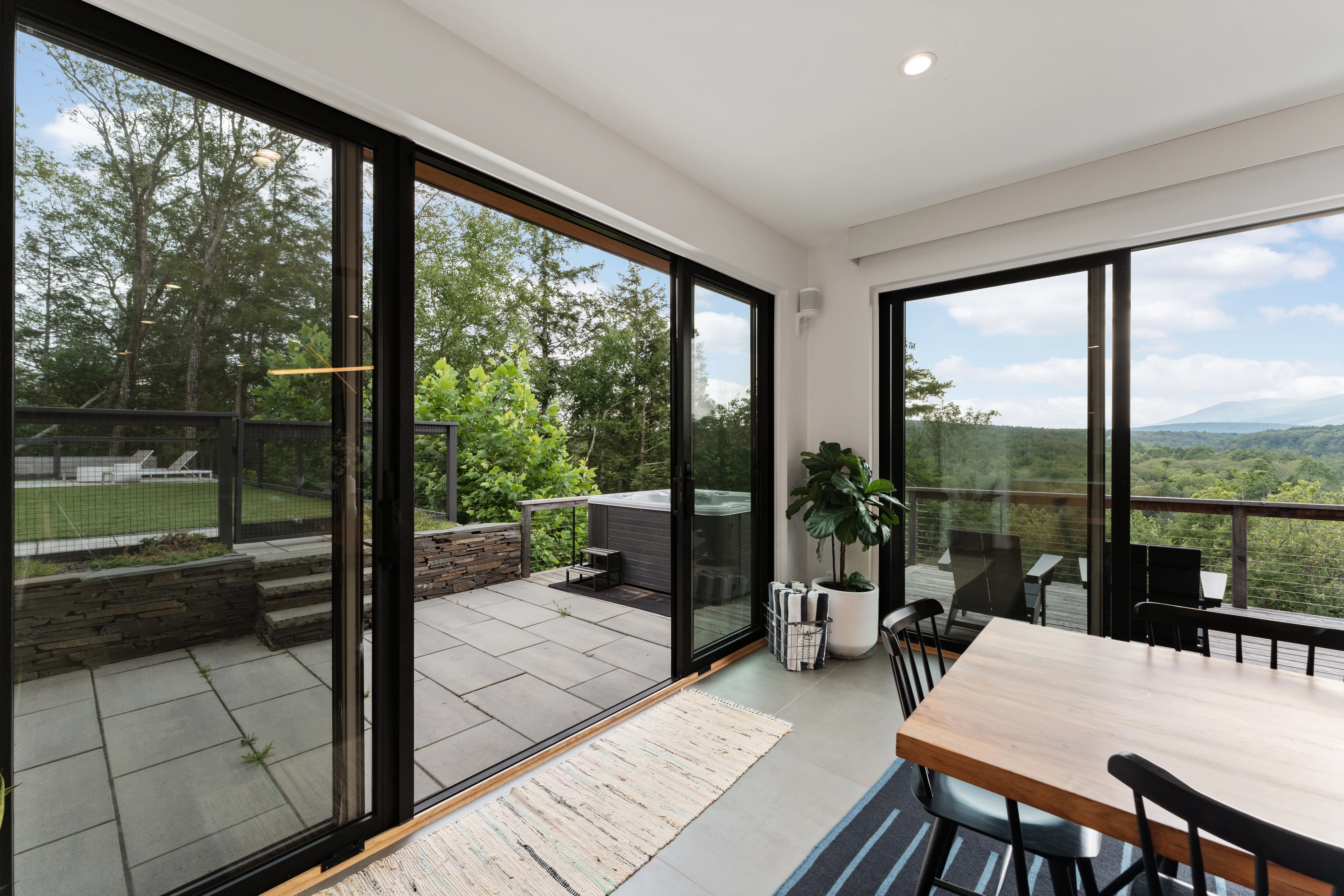 DINING_ROOM - Image 5