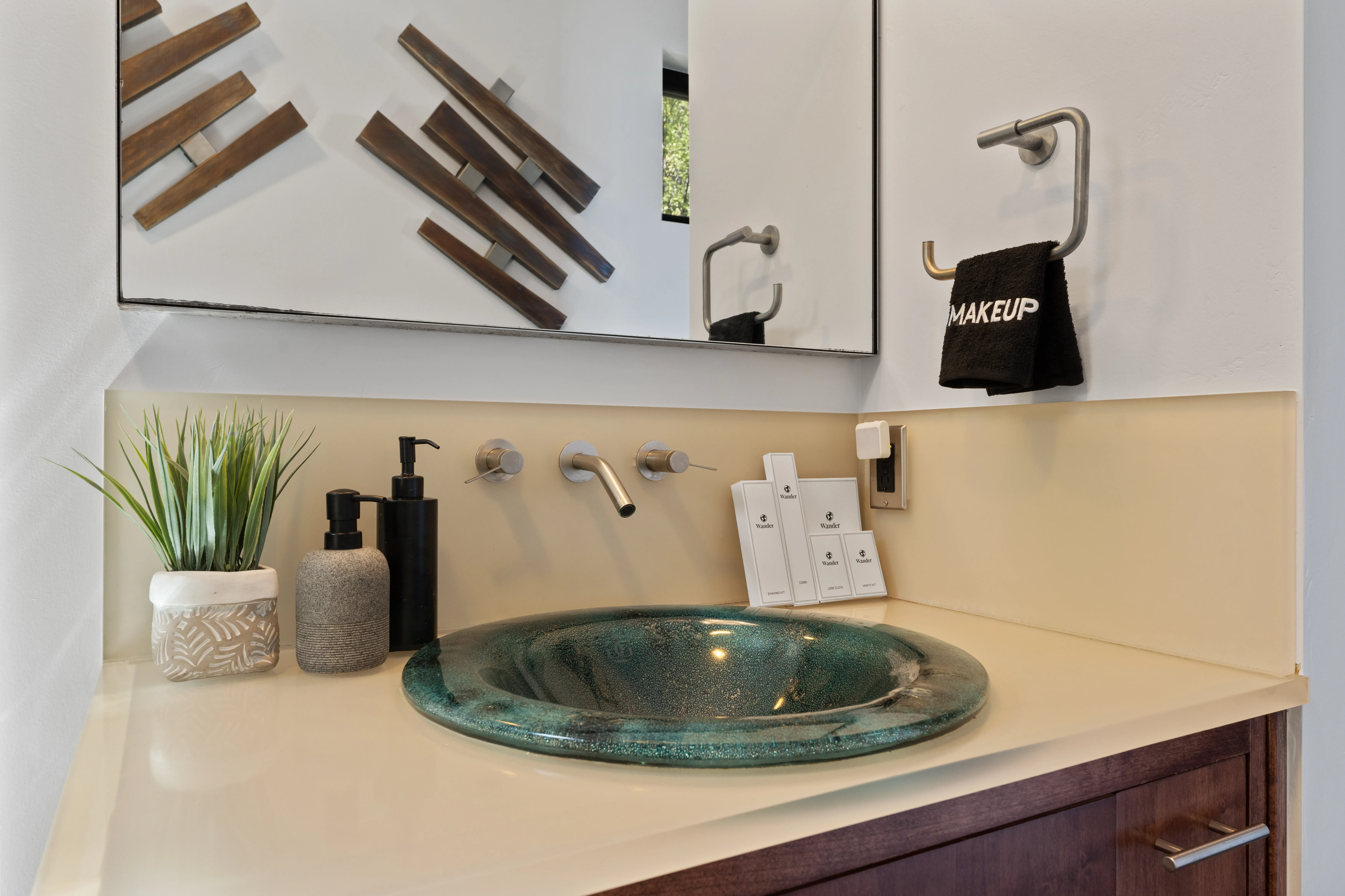 Bathroom 1 - Image 1