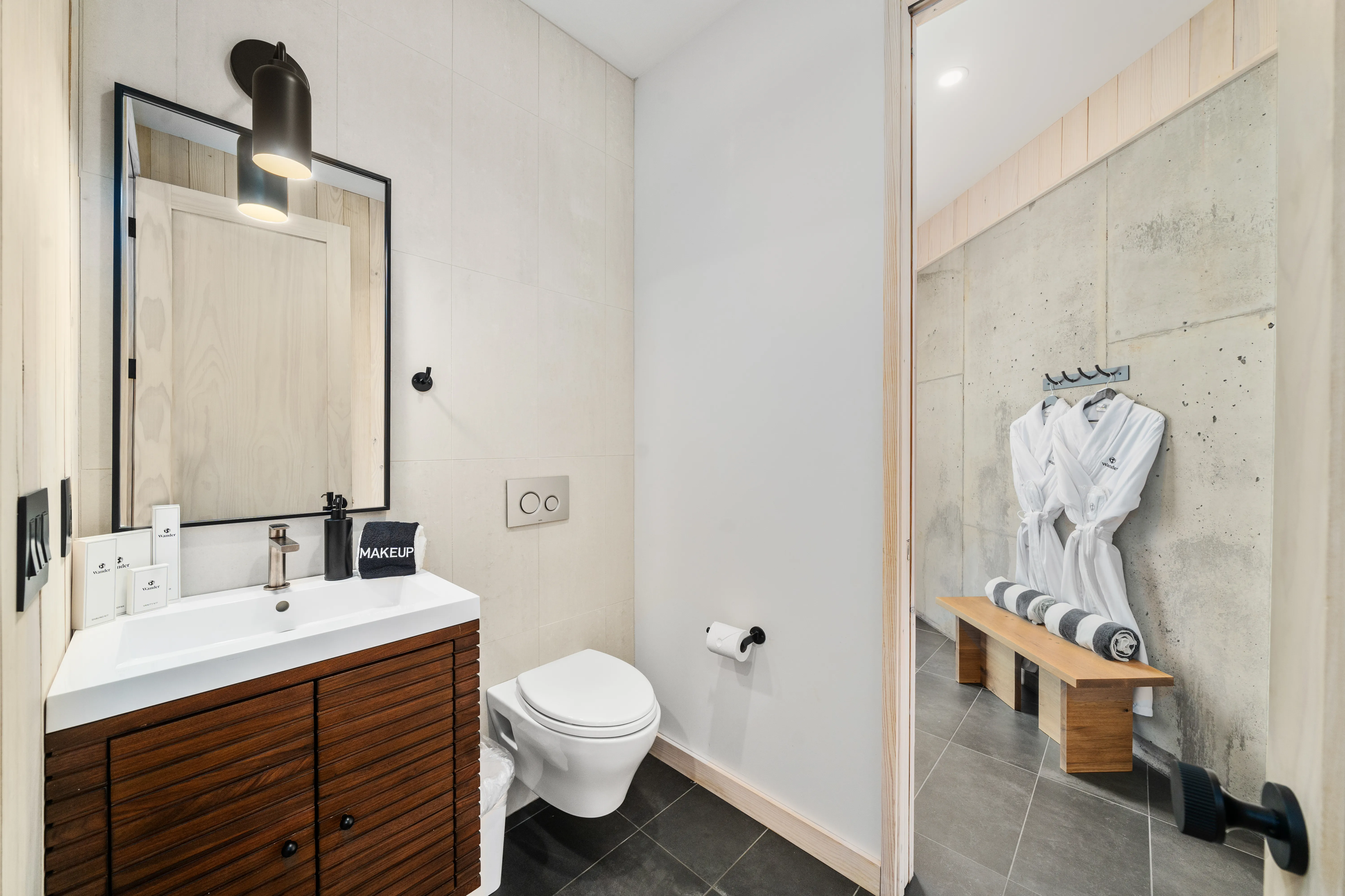 Bathroom 3 - Image 1