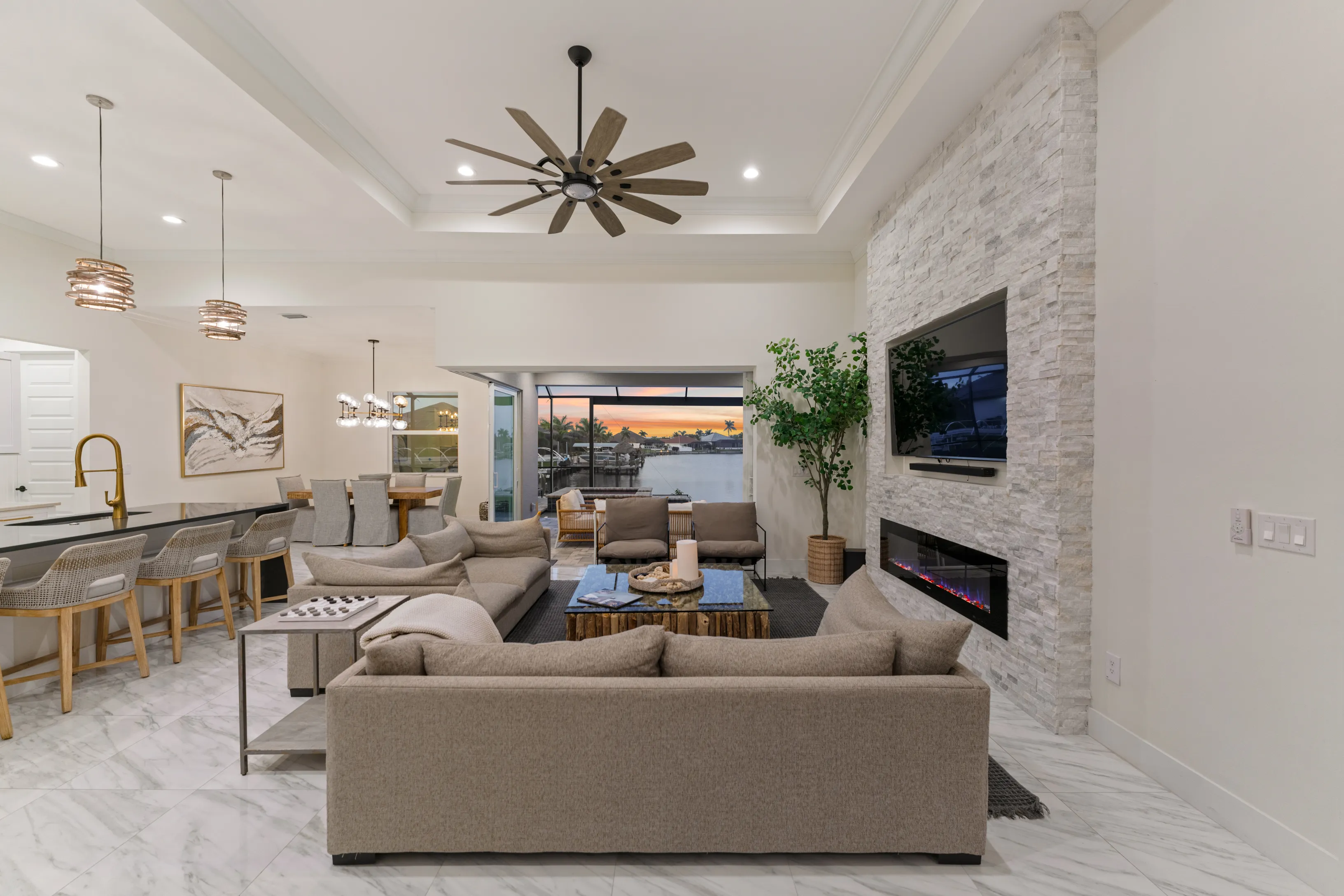 LIVING_ROOM - Image 3