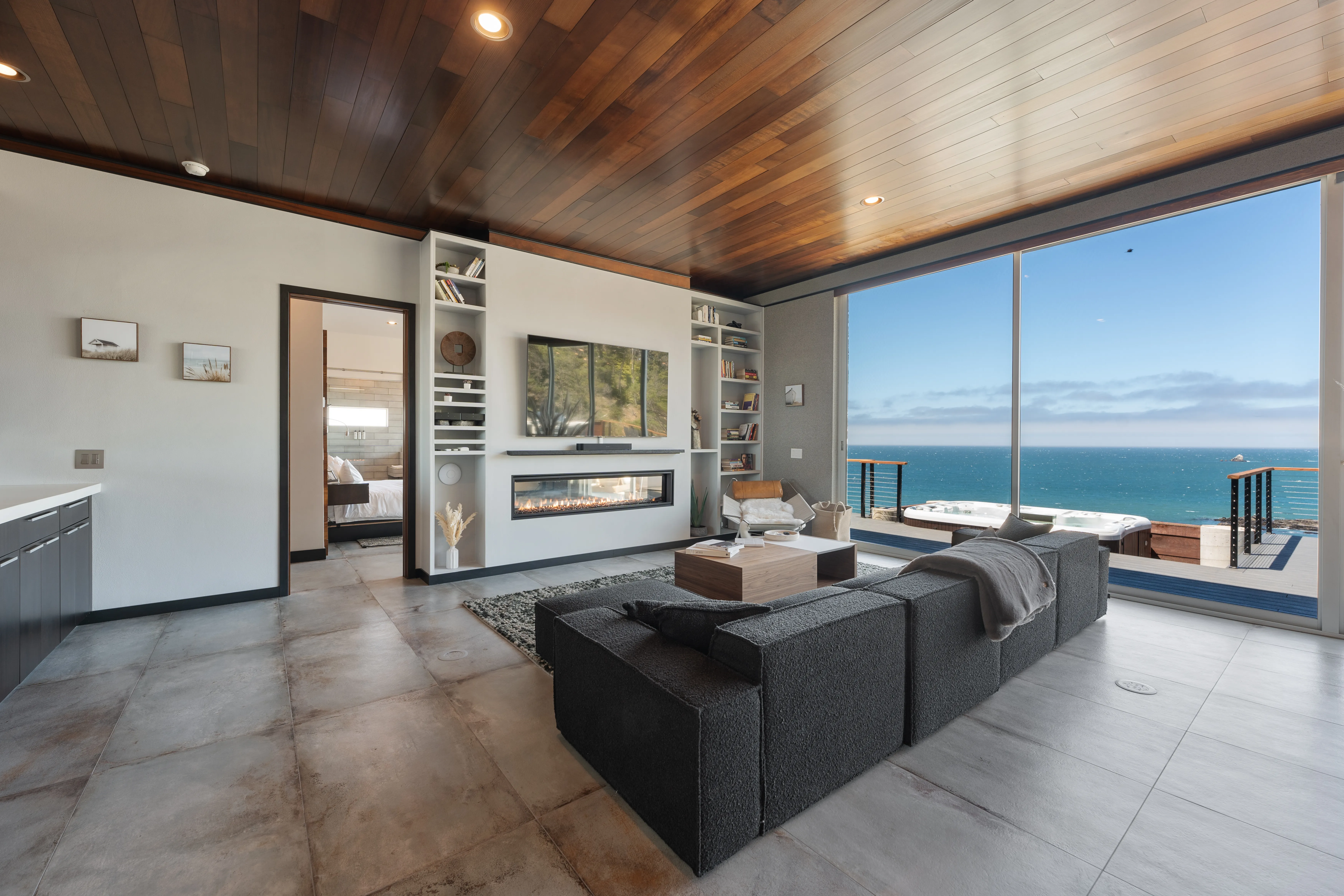 Tranquil Skyline Bungalow Cedar