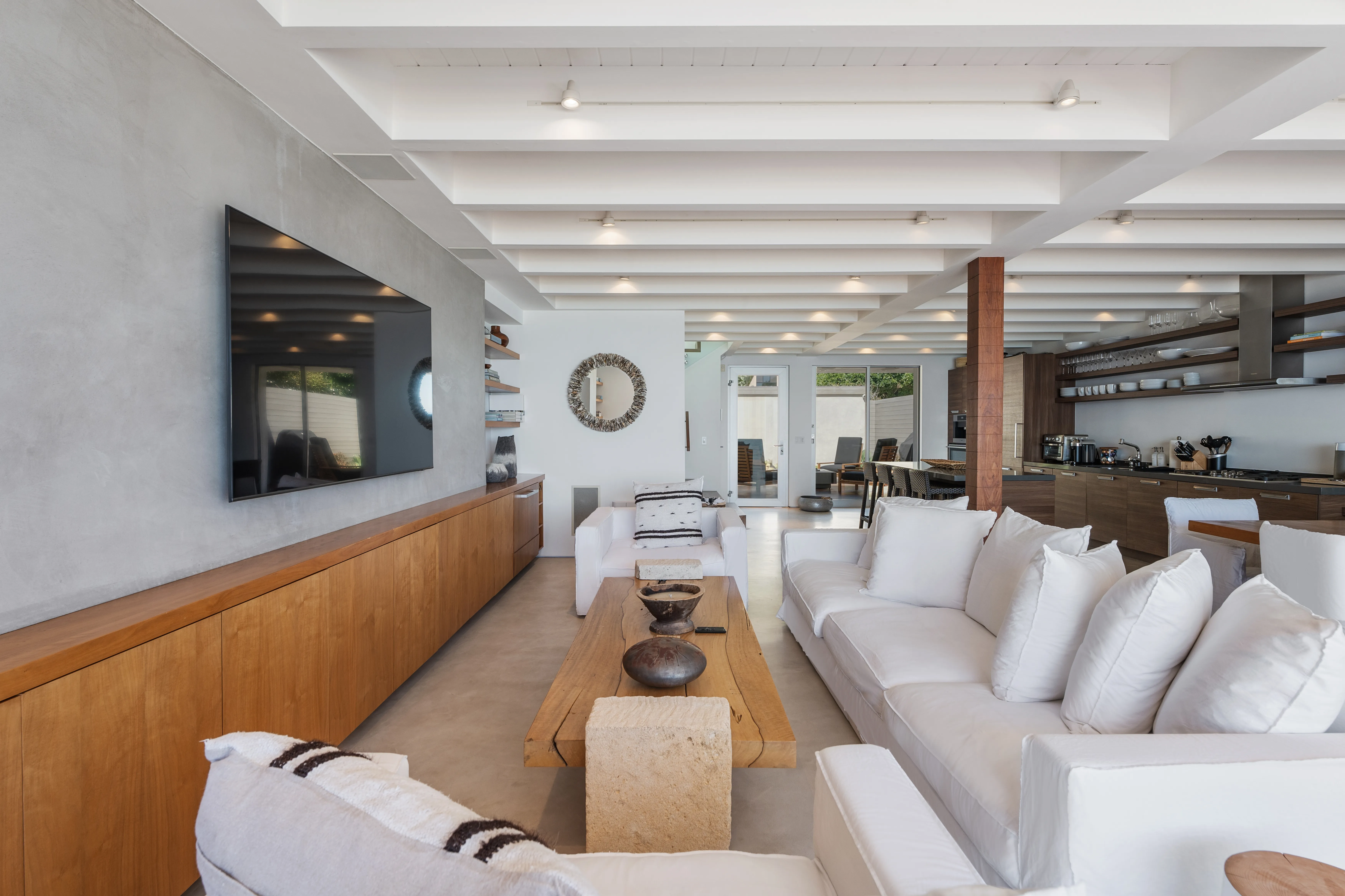 LIVING_ROOM - Image 6